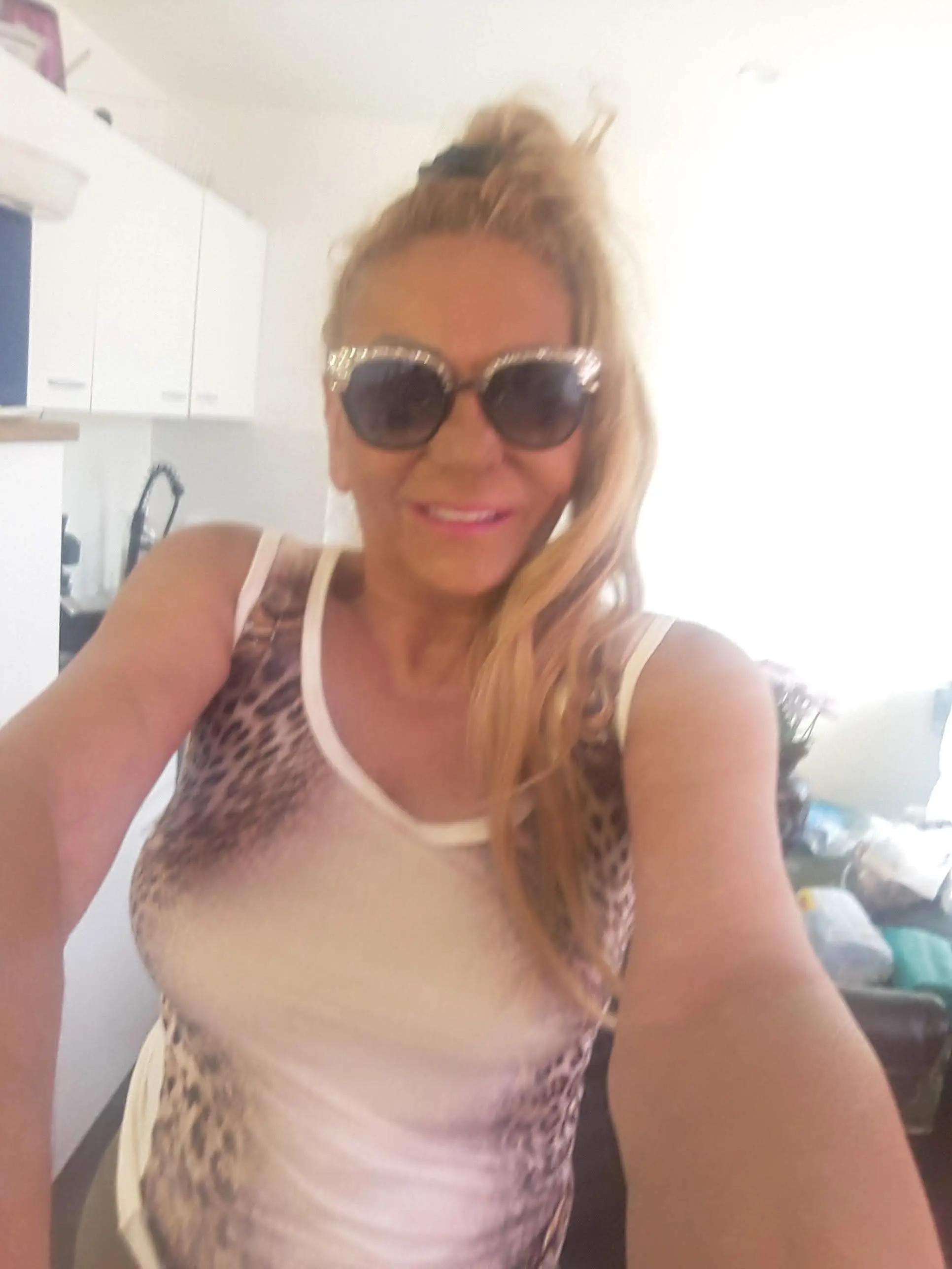 @💋🇨🇭🎁SELMA HINISLIOGLU🎁🎉