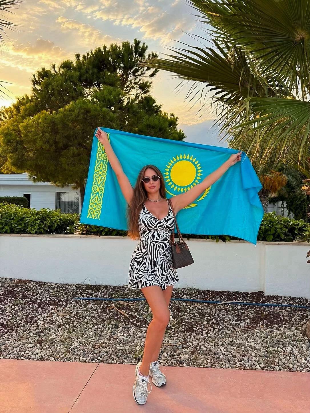 @Dasha Sivozhelezova