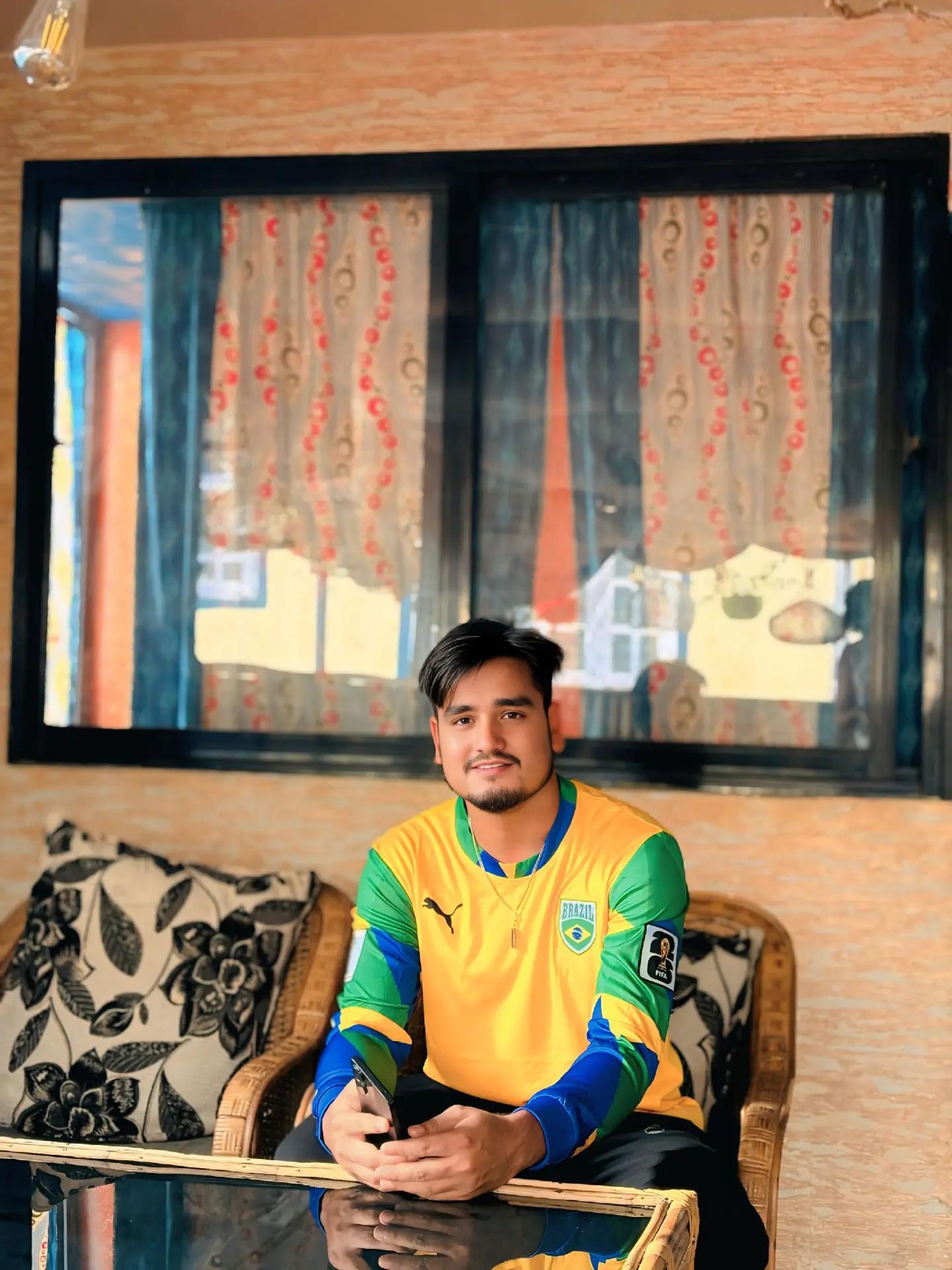 @RiZzu SaRkar.👑🐍