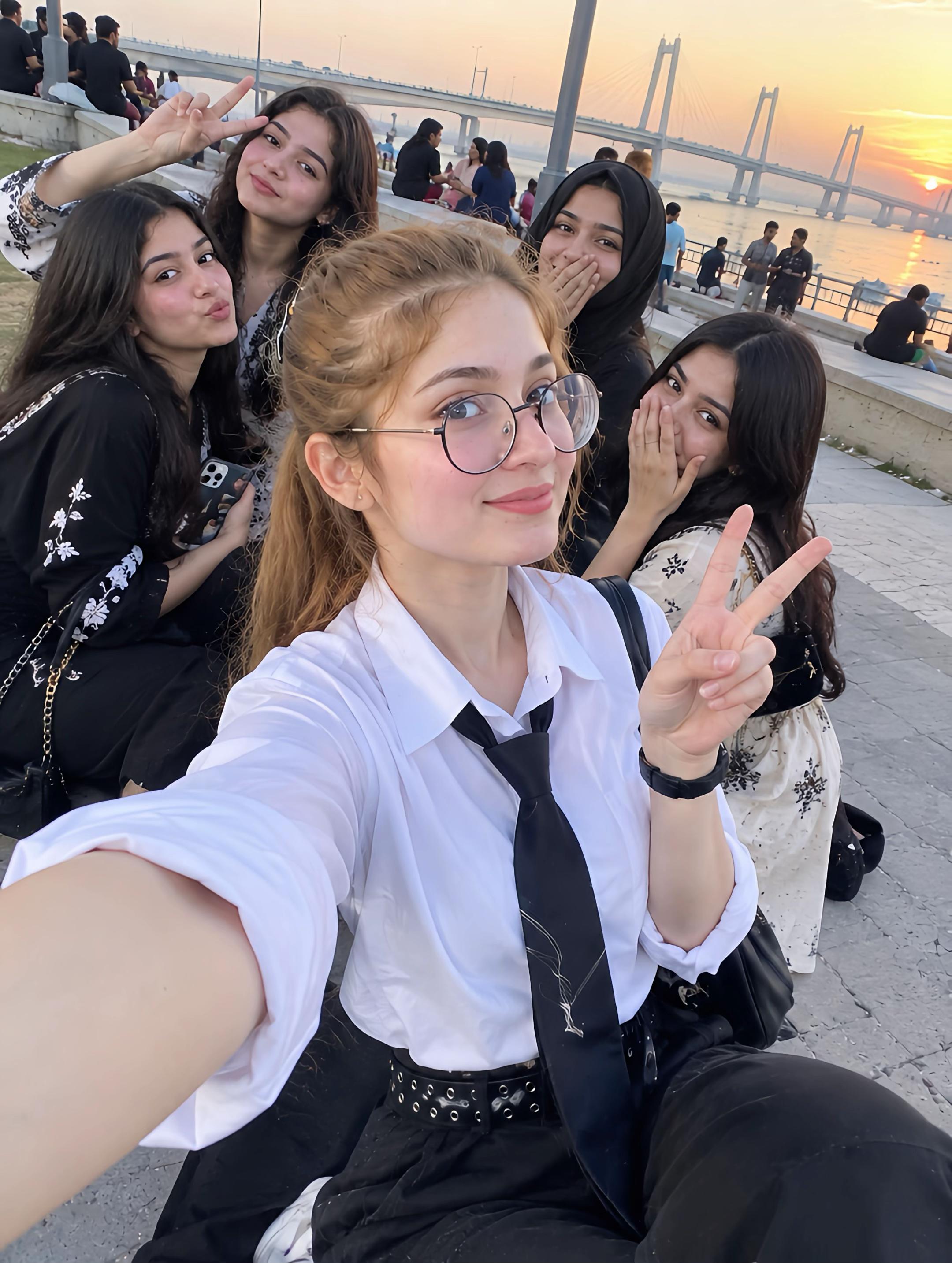 @𝑨𝒓𝒆𝒆𝒃𝒂 🥀