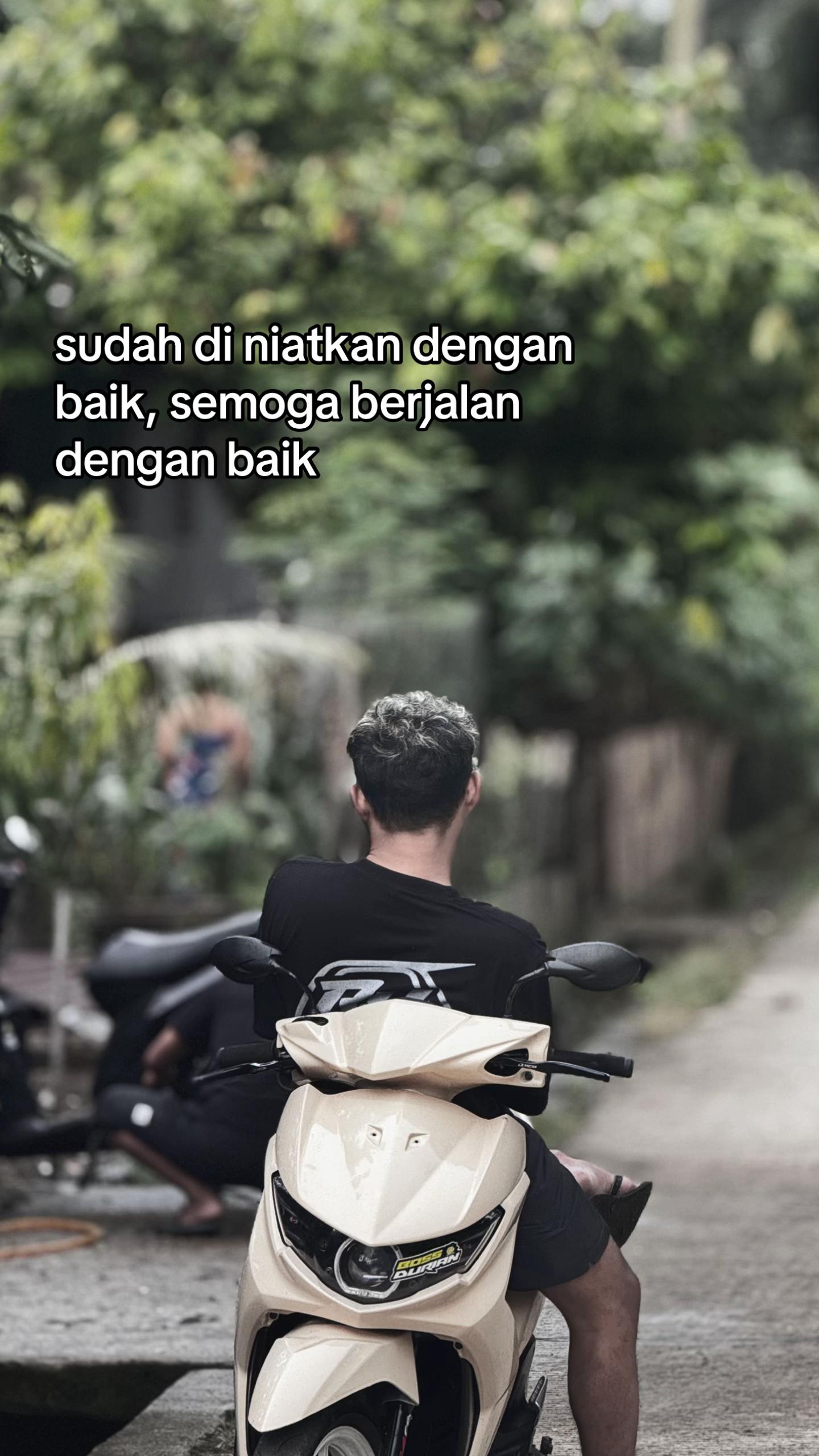 @P I X Y