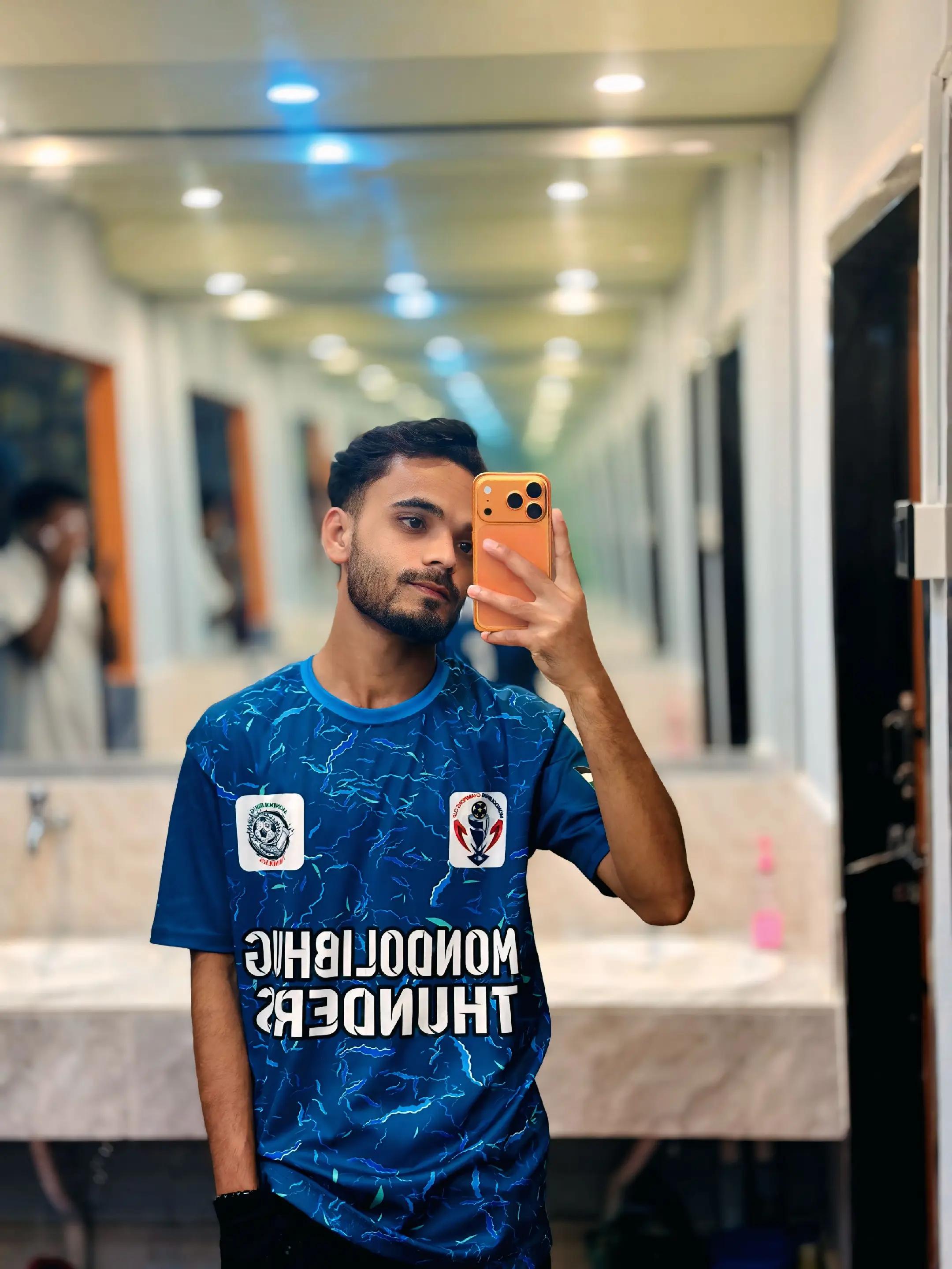 @Ɲɑ_Һị𝗱 🦋