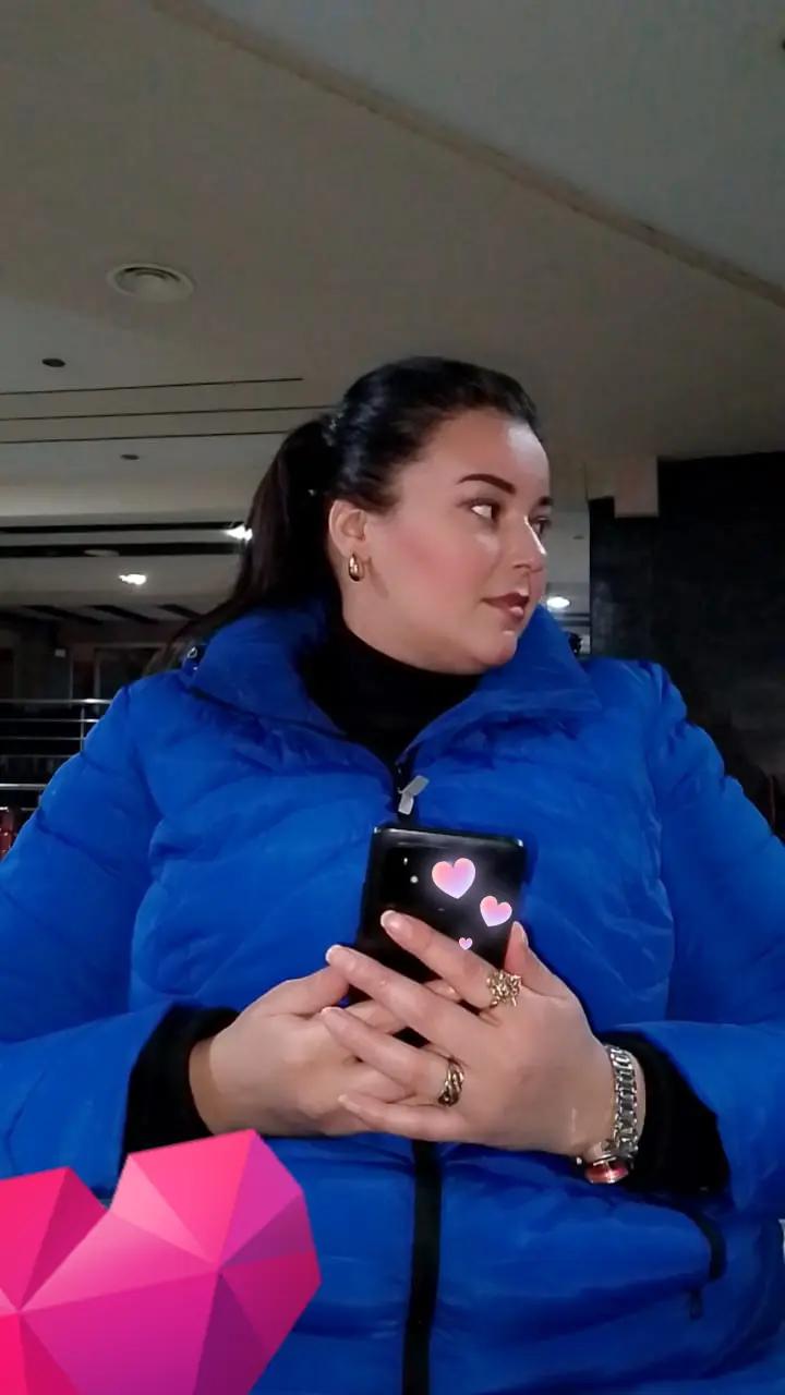 @👑Sara -48👑