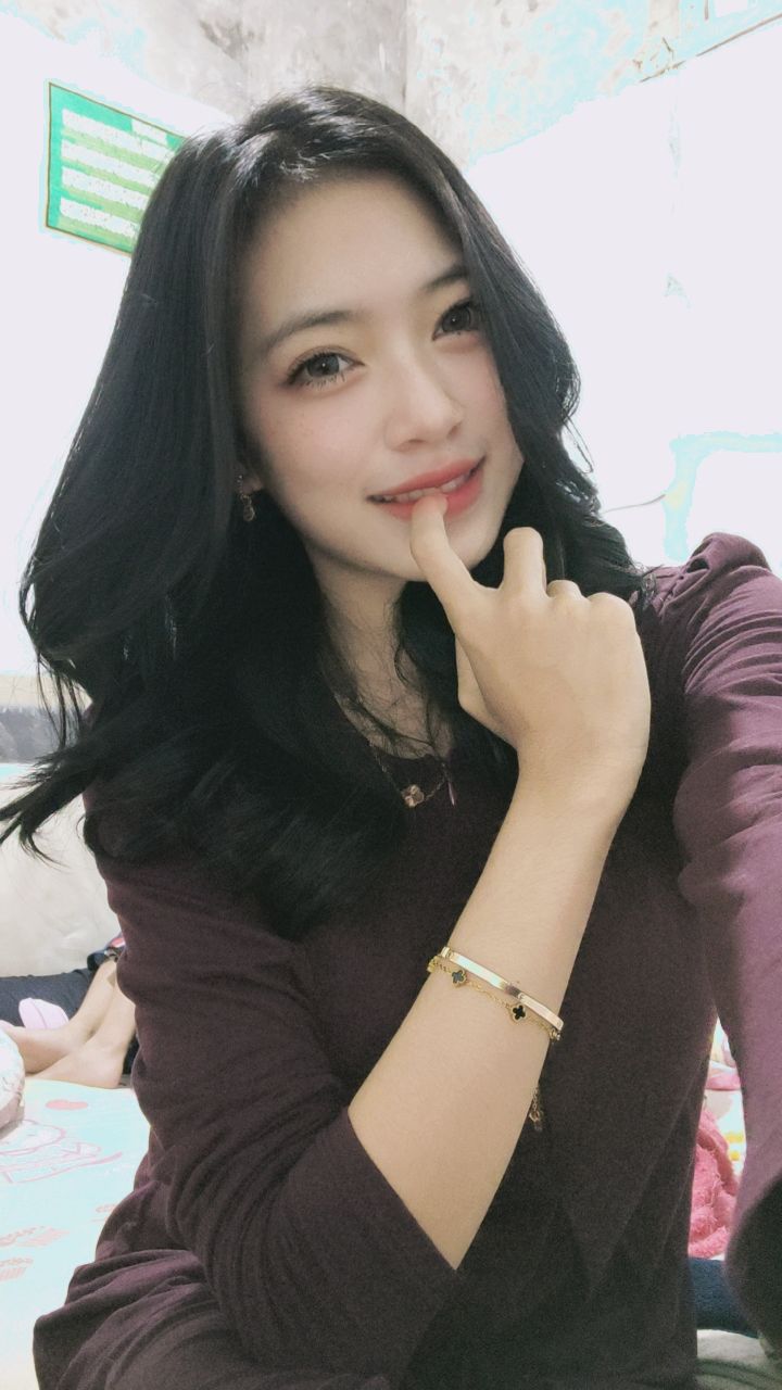 @Monee2