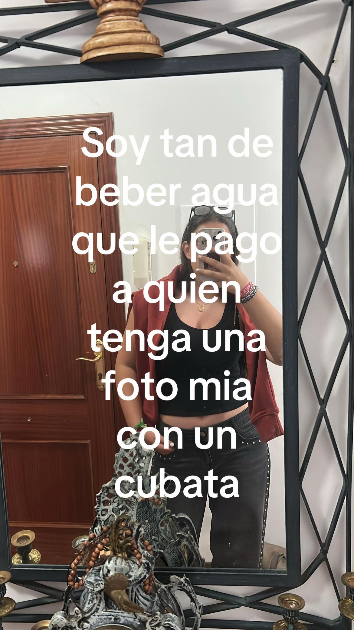 @_beaassecrett_