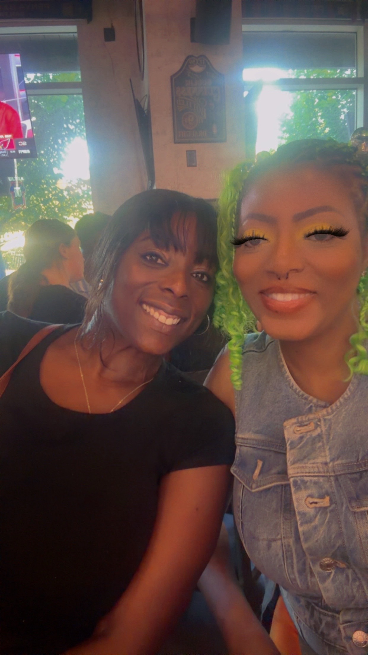 @Baddiesbeauty_Monika