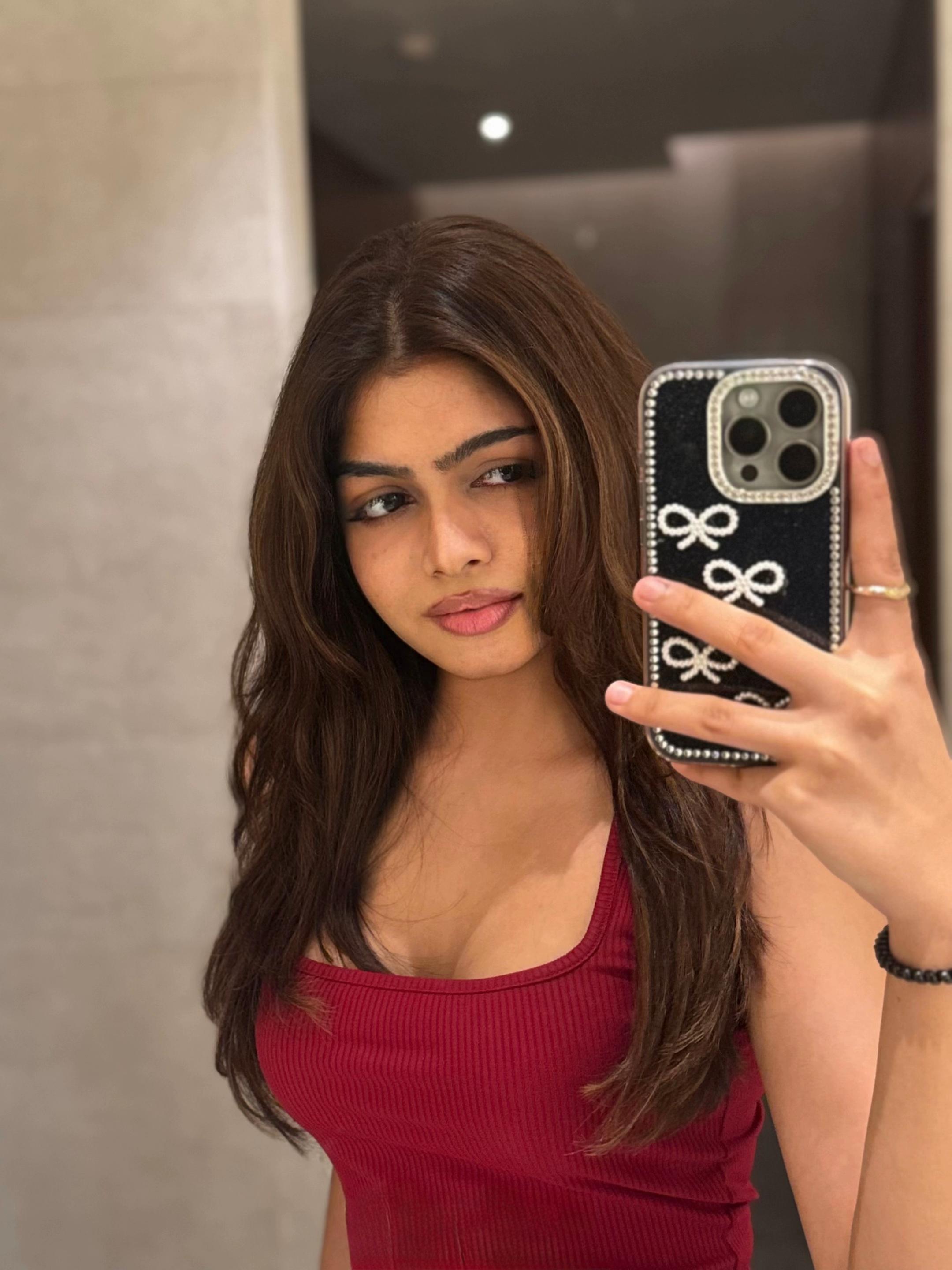 @Tishani Perera 🇱🇰