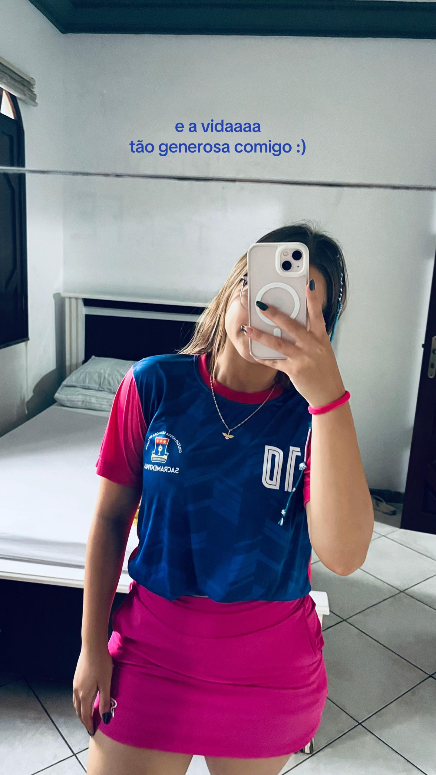 @larocaa