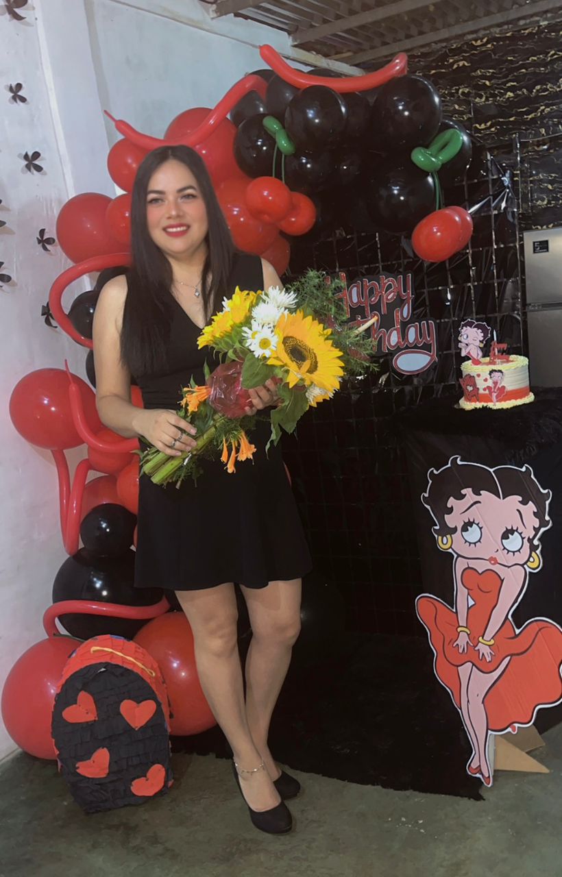 @Una preciosa🌻