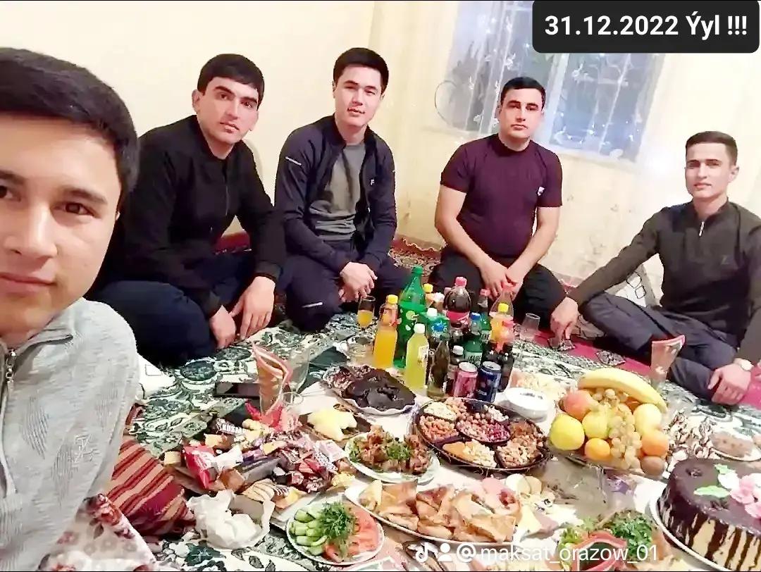 @Maksat Orazow