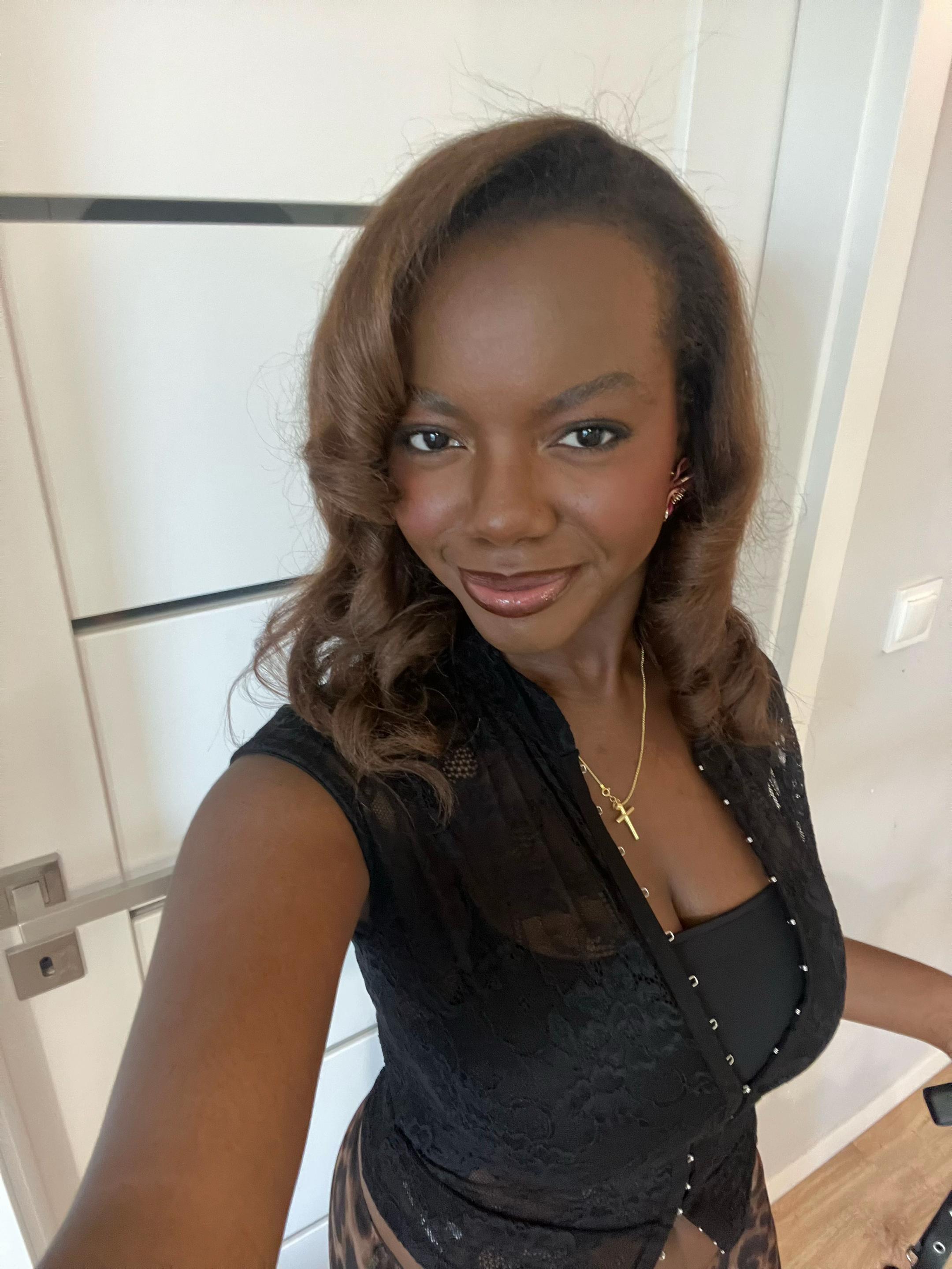 @temi famakinwa 🖤
