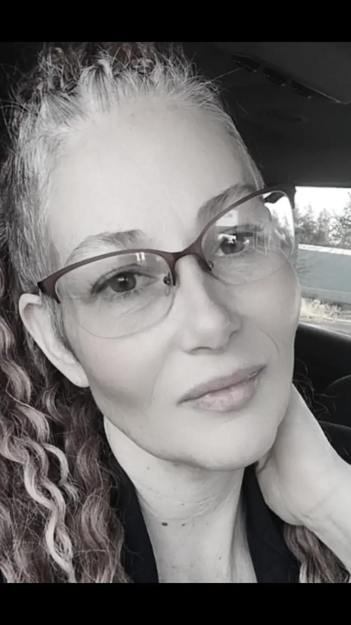 @tiseyethequeen