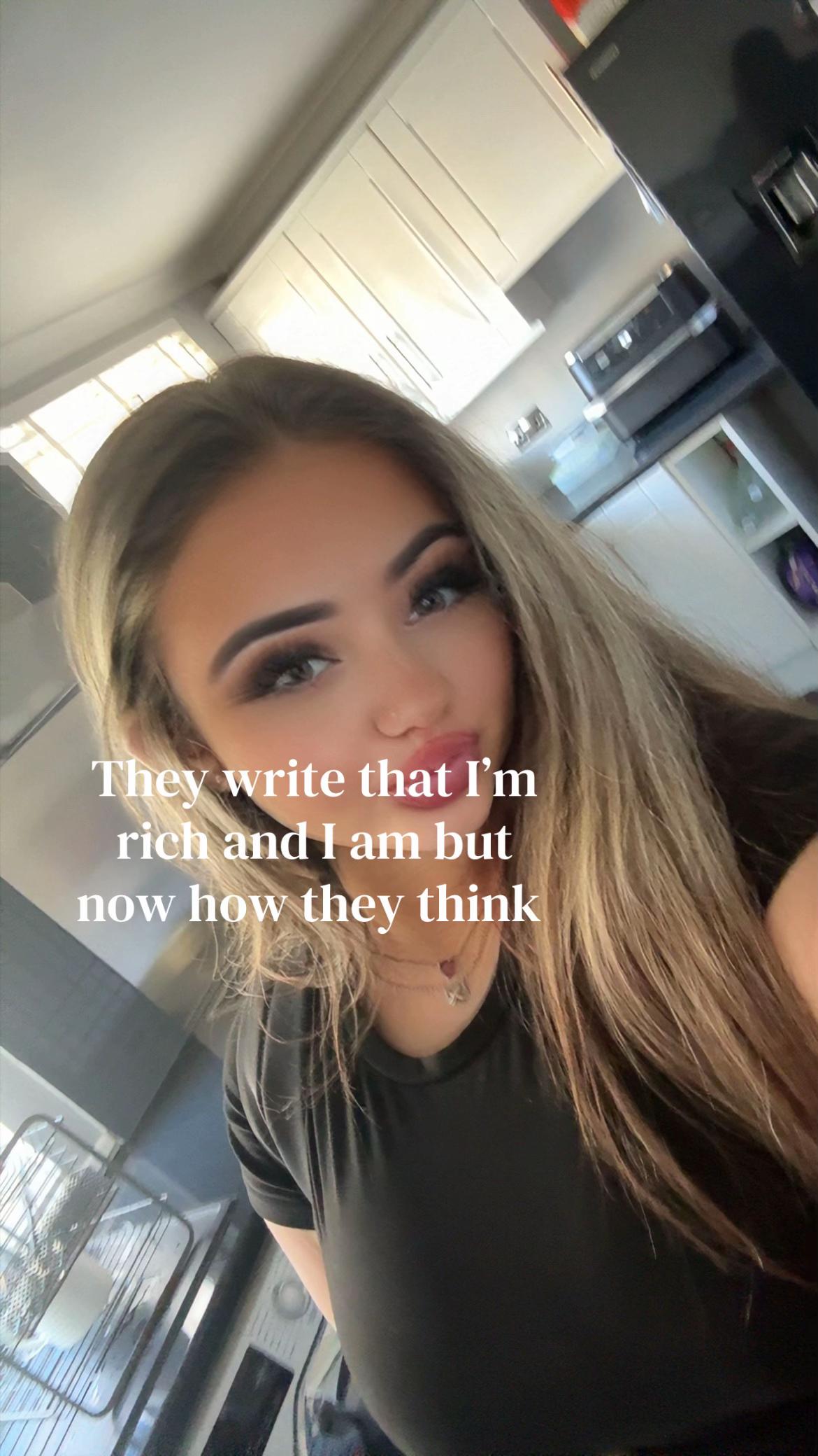 @🦎