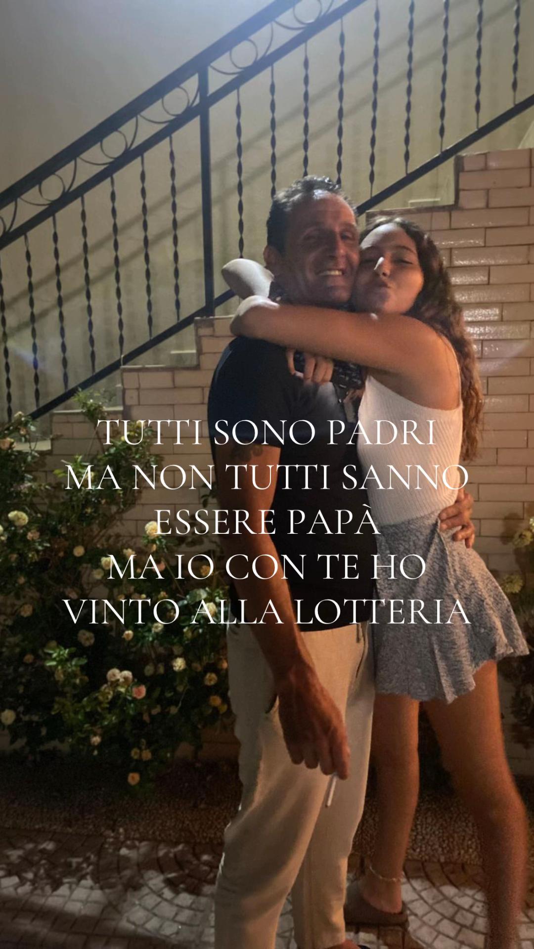 @𝐈𝐬𝐚