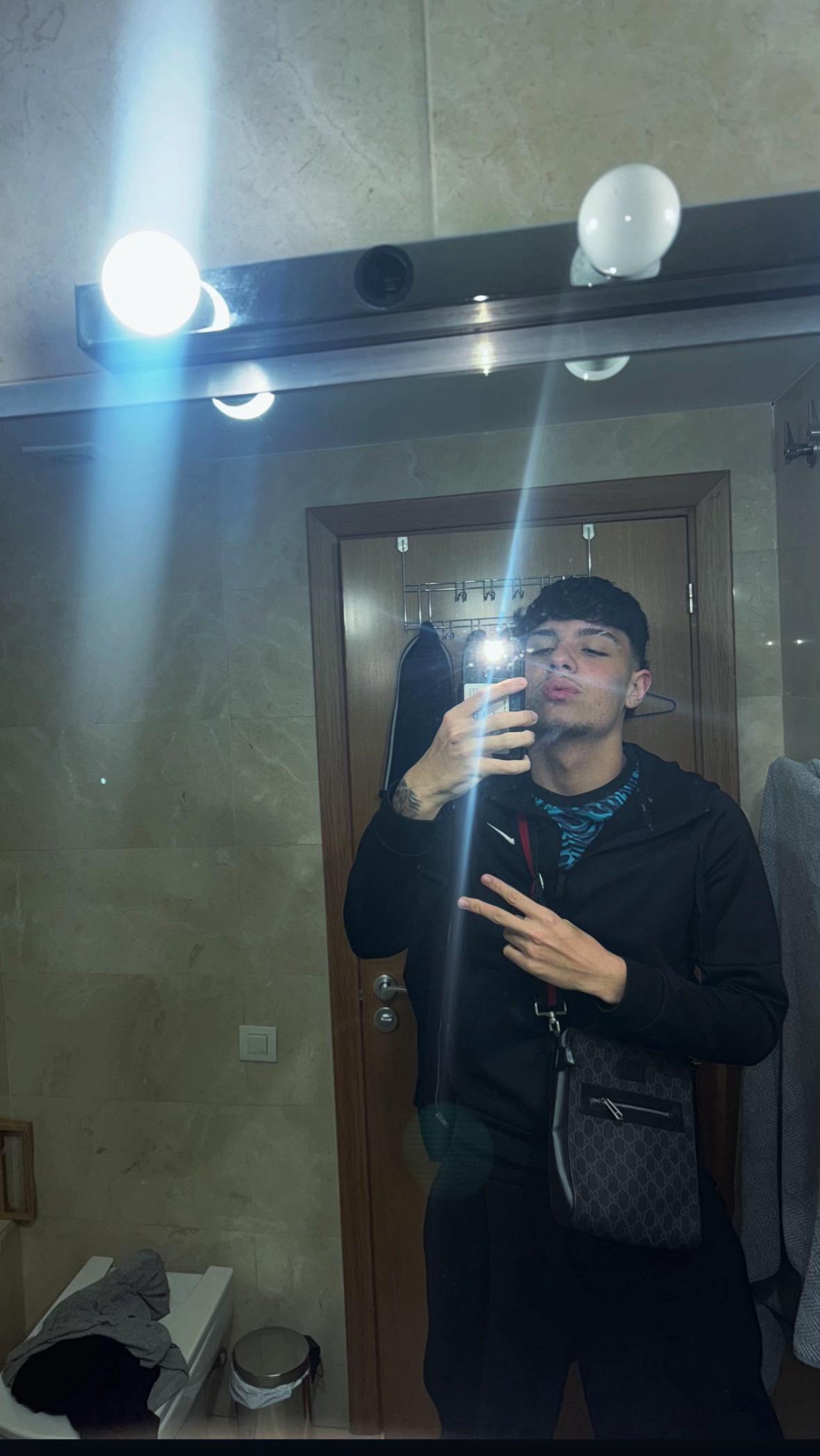 @4._daan