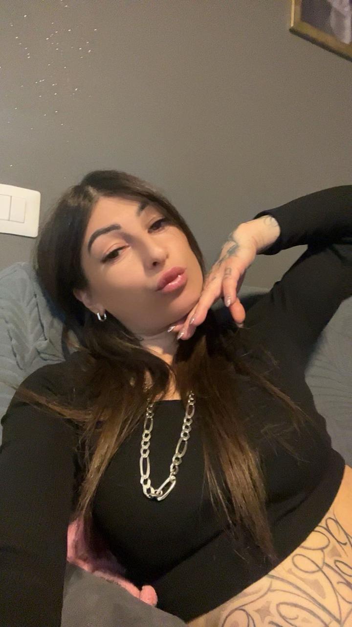 @sabrina