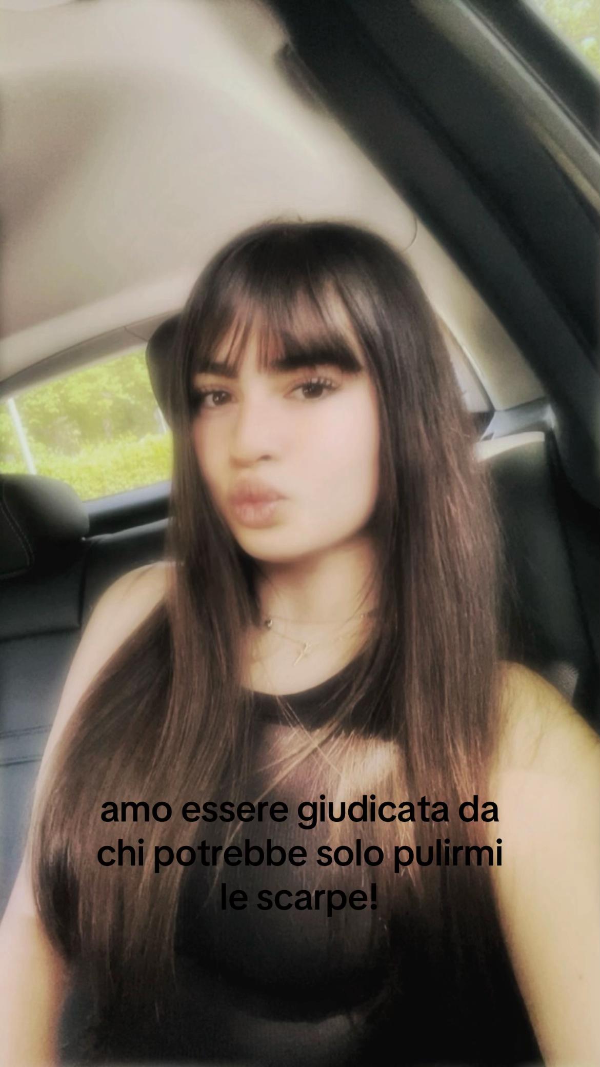 @D E S I R È🧿