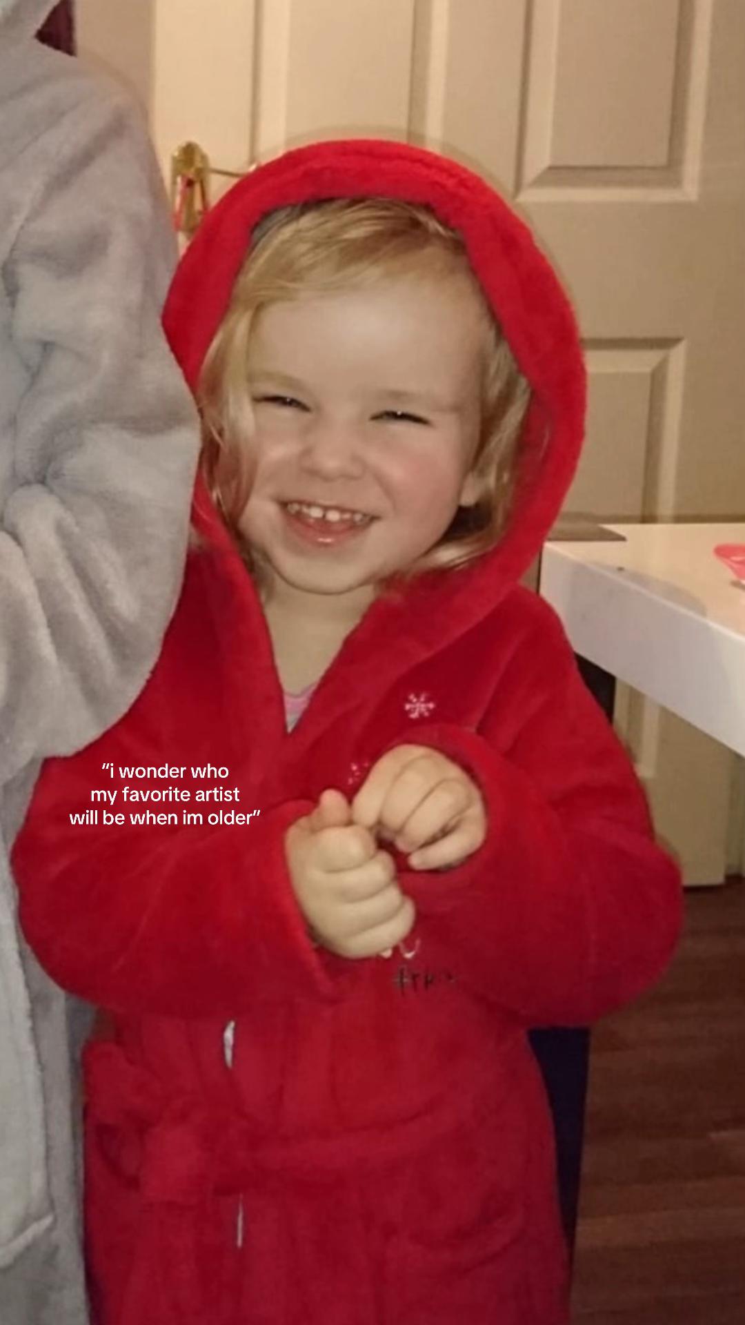 @𝐬𝐨𝐩𝐡 𝐚𝐧𝐝 𝐟𝐫𝐞𝐲 💕