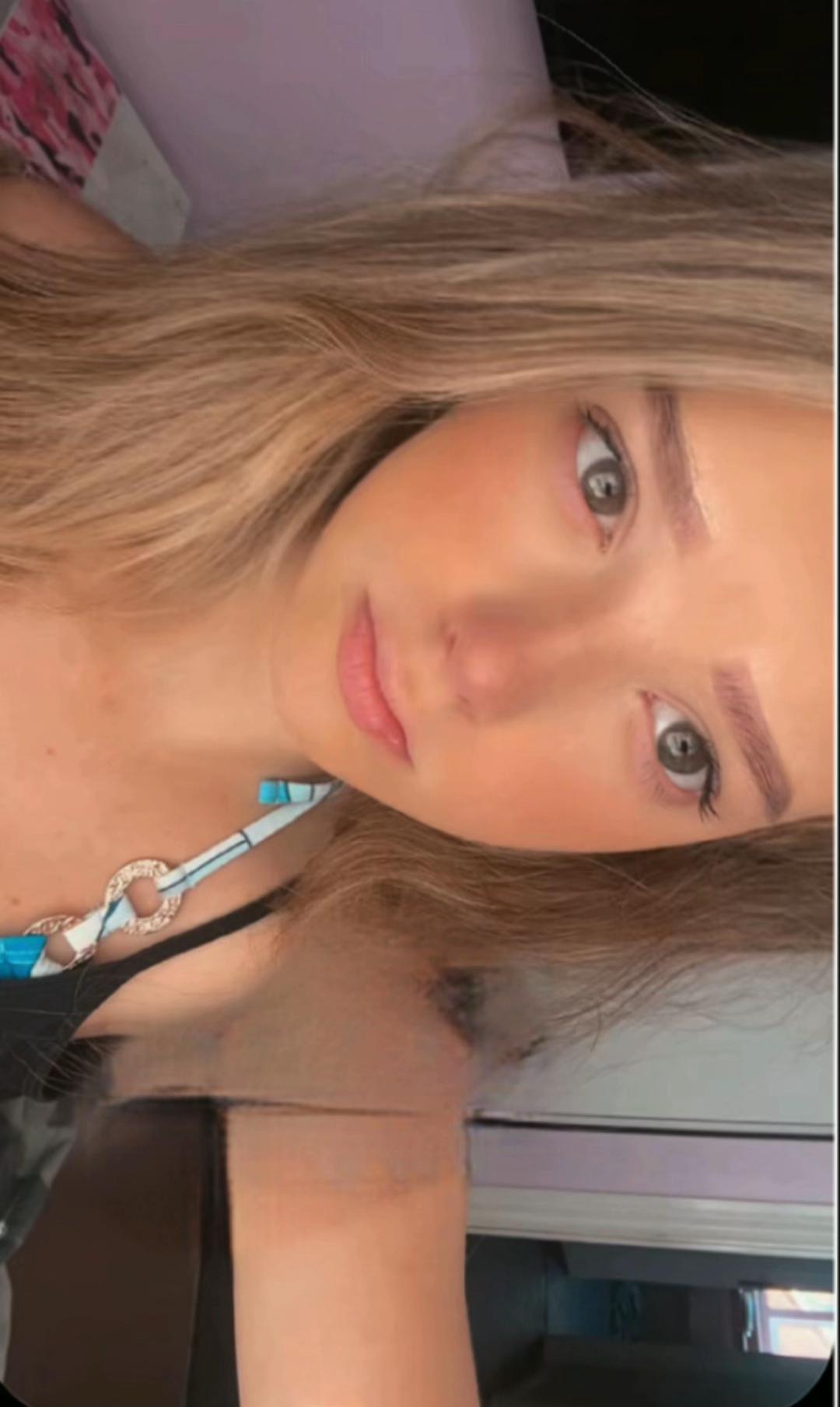 @amelia_dobbs0