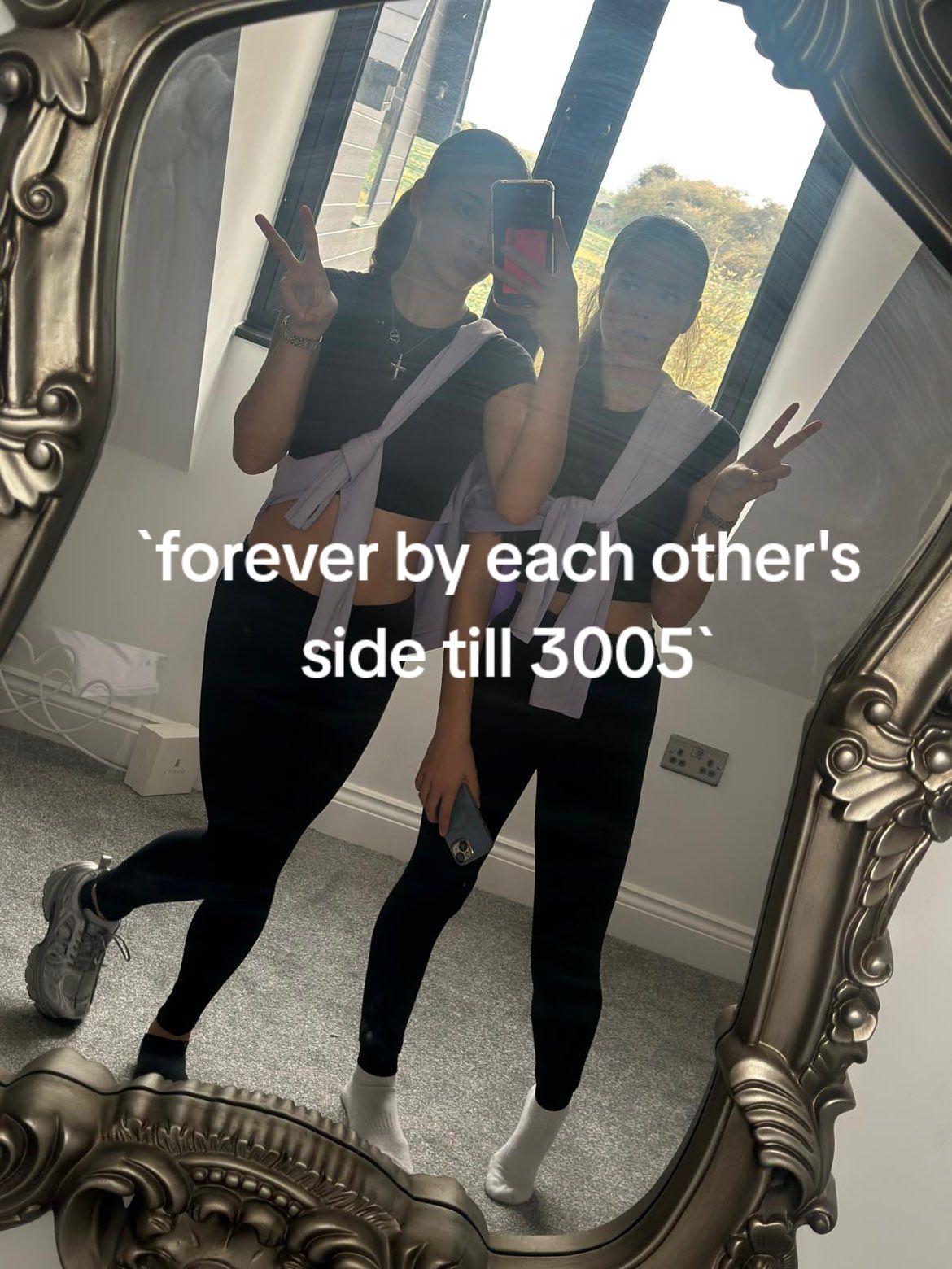 @livxlilyx