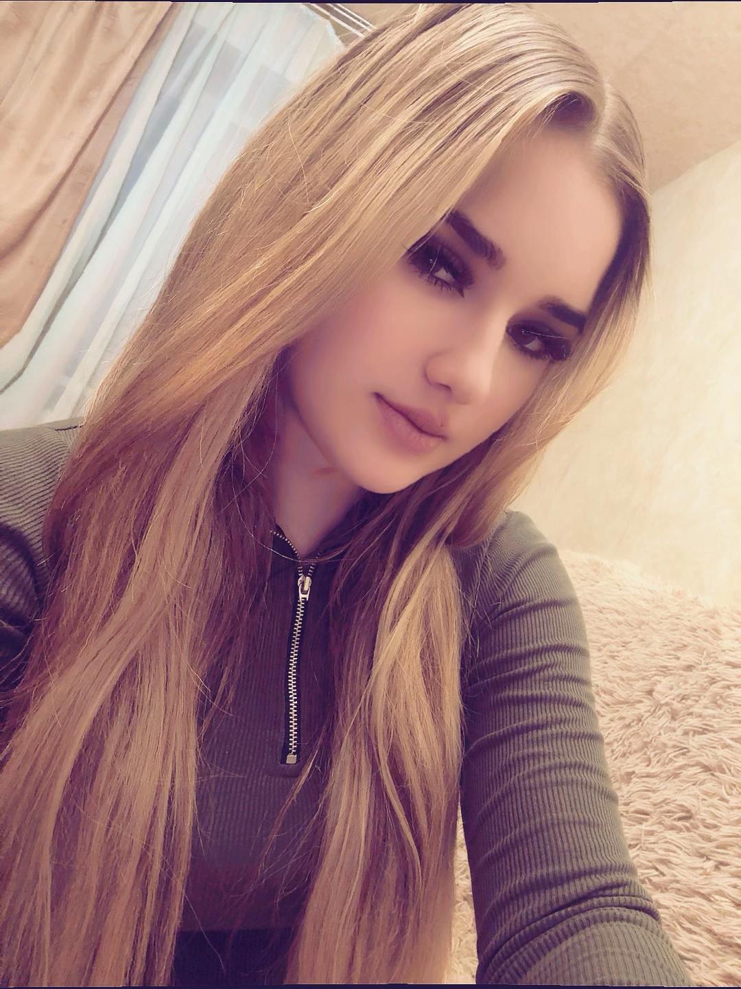 @вика