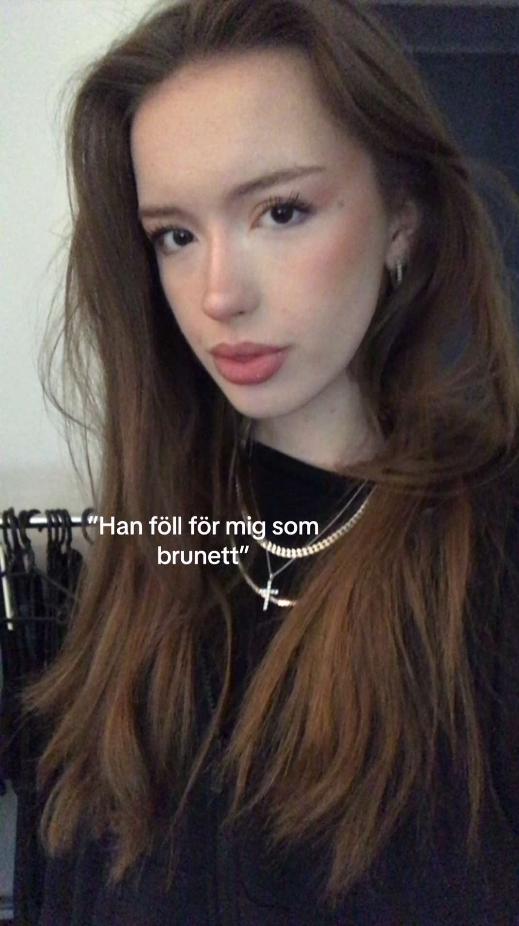 @Ella ♱
