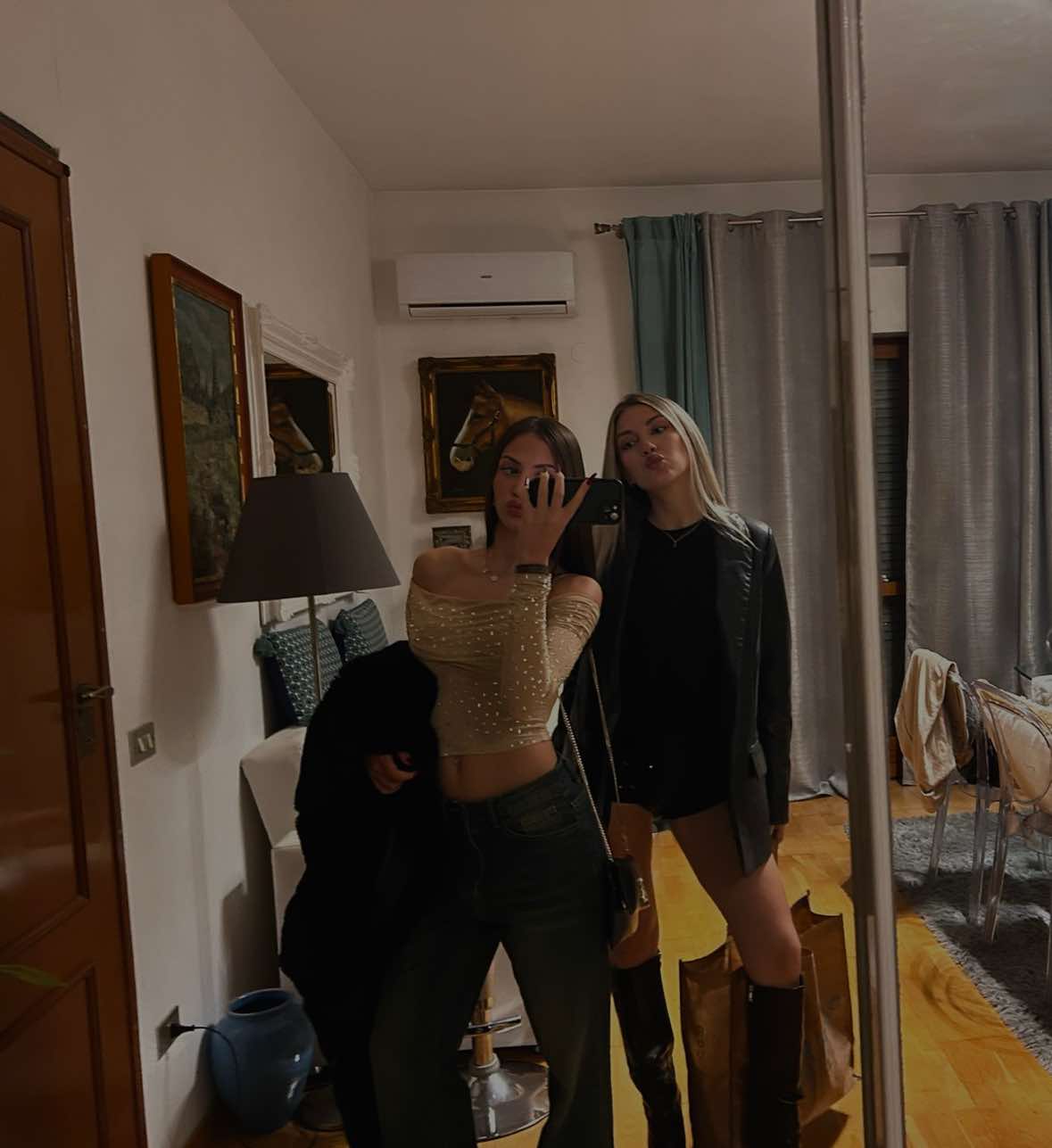 @laviniamontesi