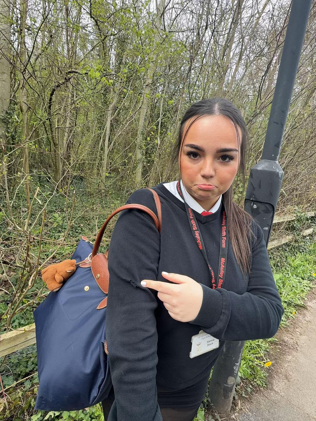 @Lily Walker x
