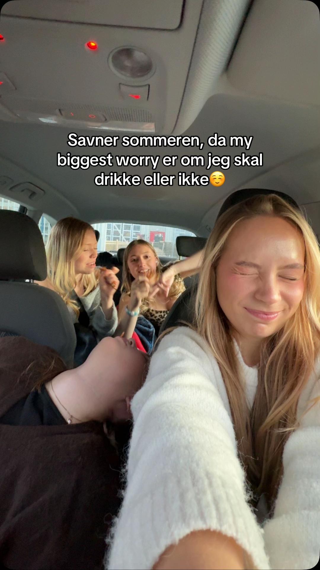 @CAMILLA RØSTE⚡️