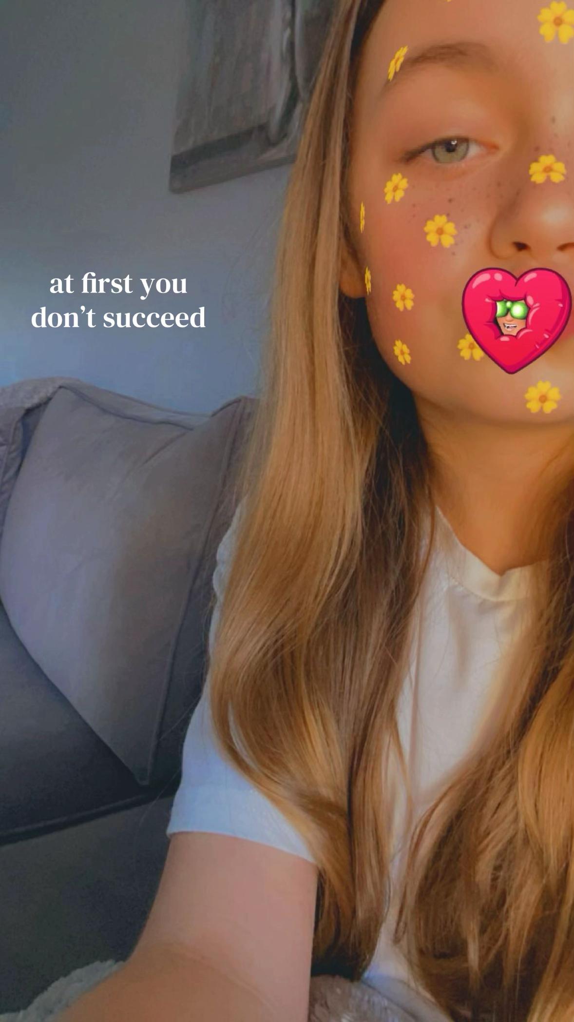 @🤍𝐦𝐚𝐝𝐝𝐲🤍