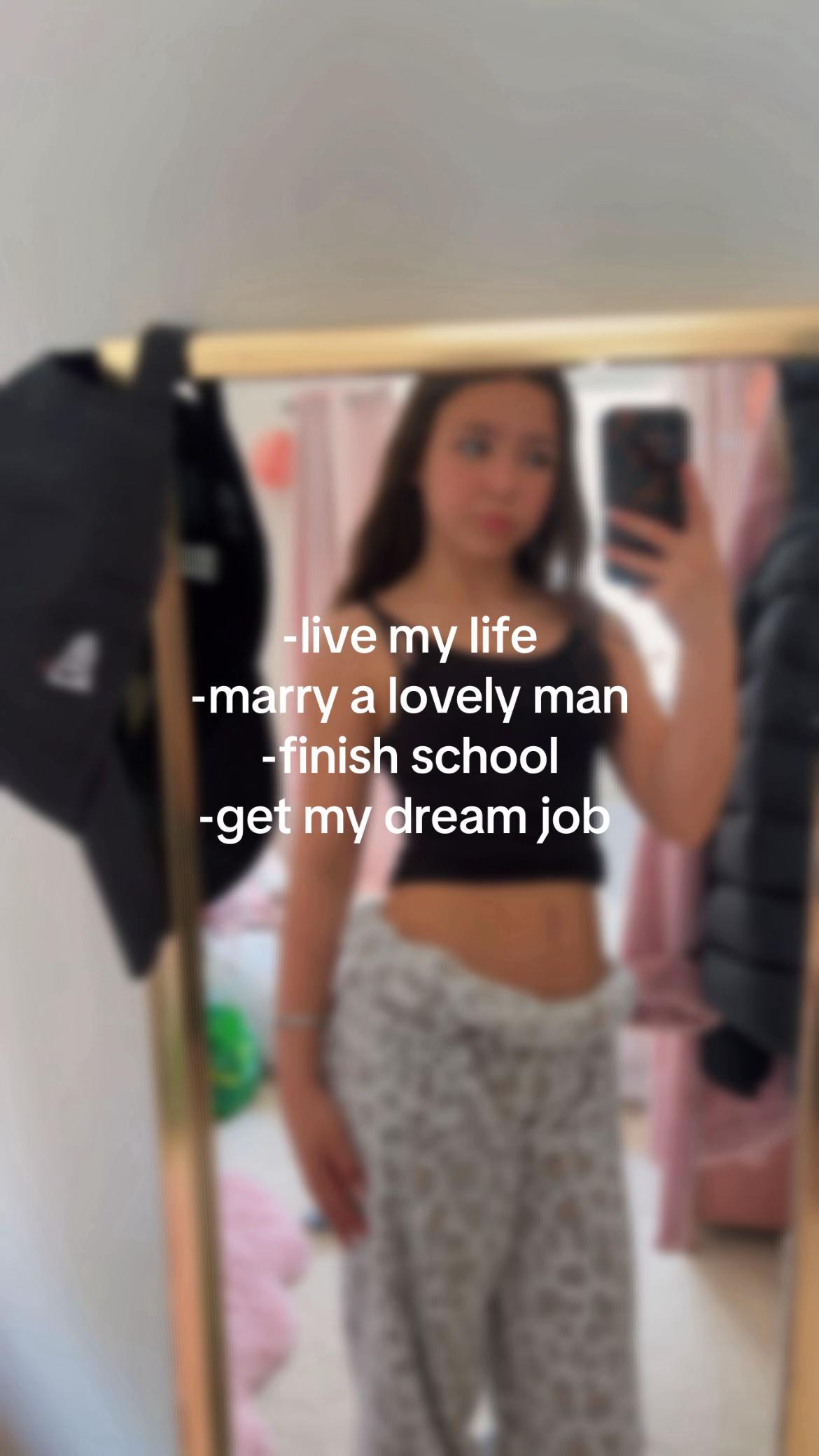 @priya.spam🤍