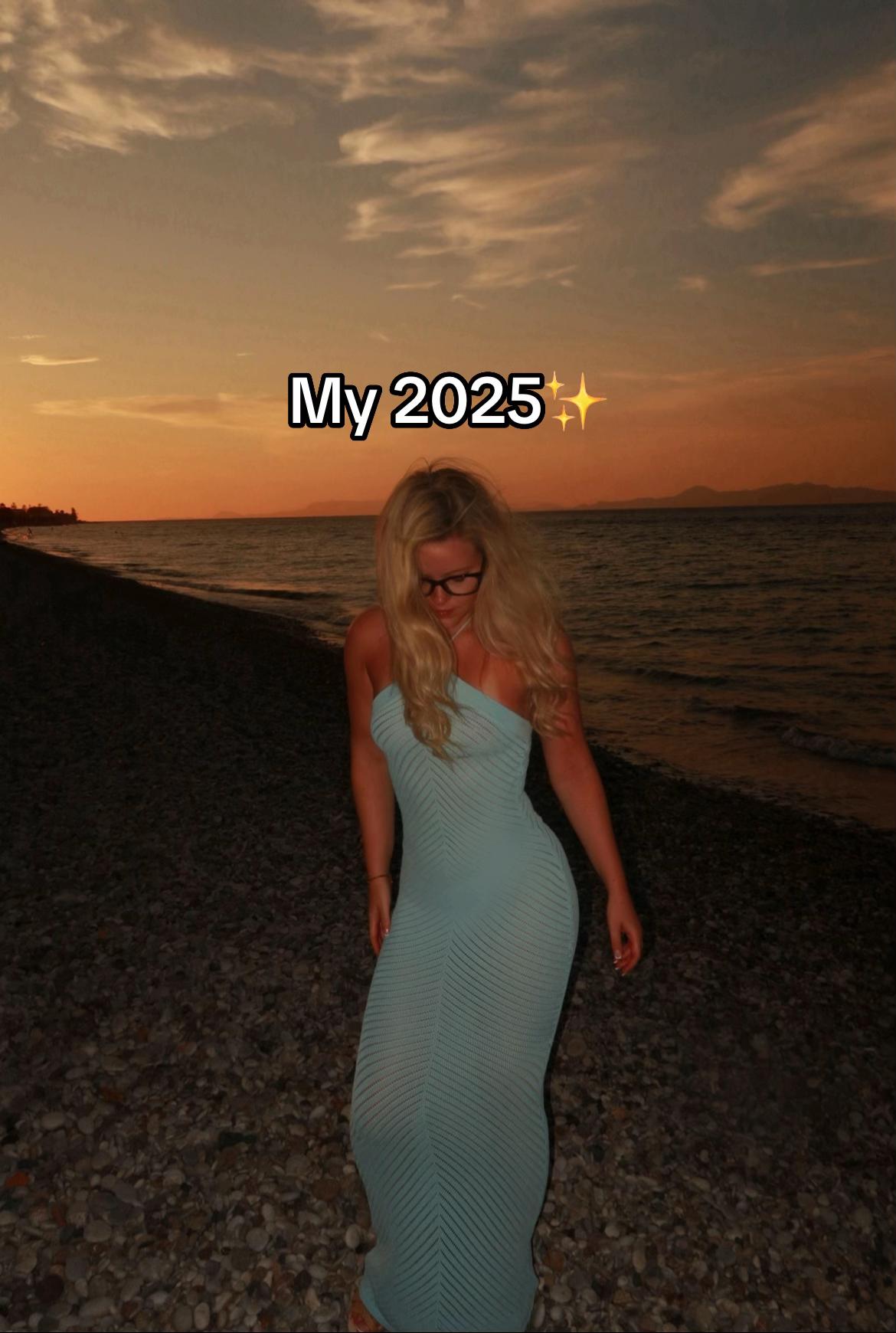 @helloitsamie