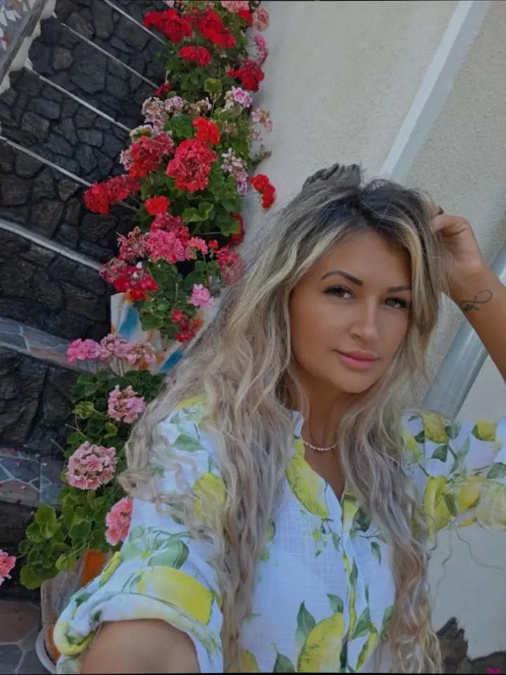 @Cătălina 👑