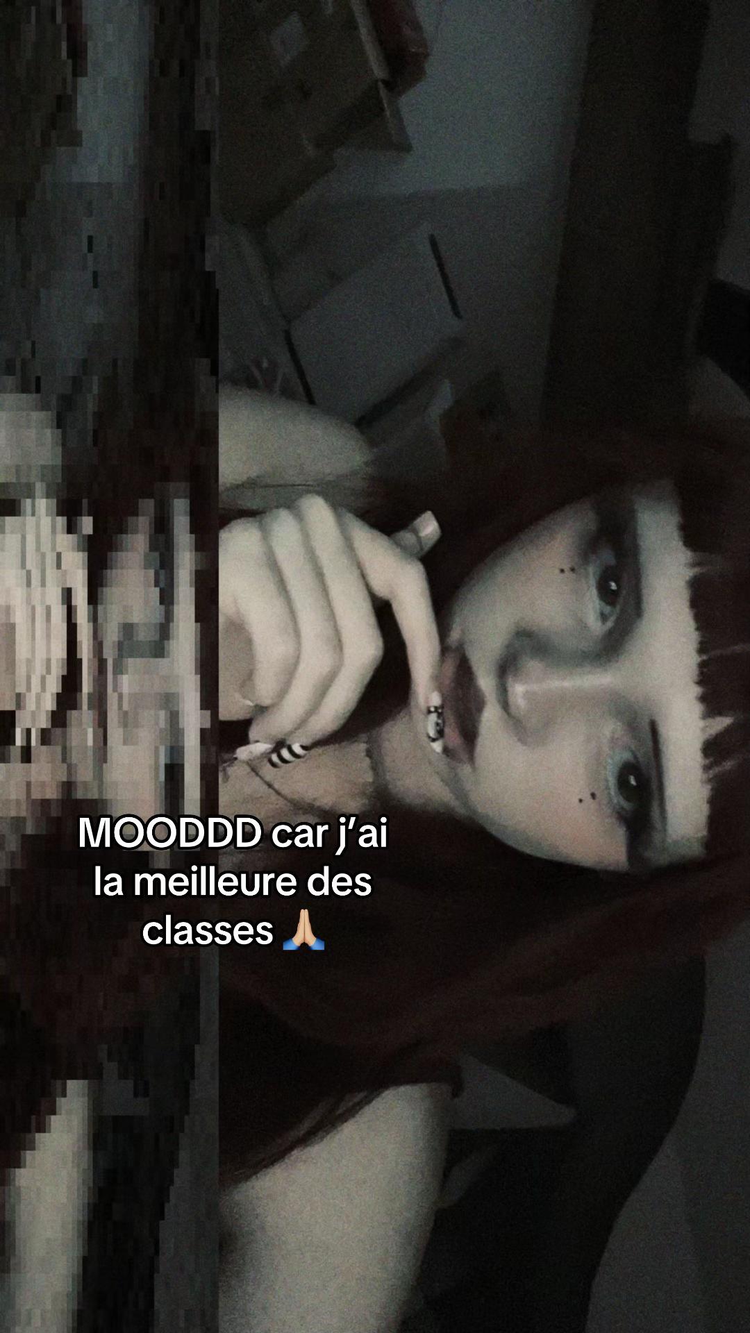 @♱