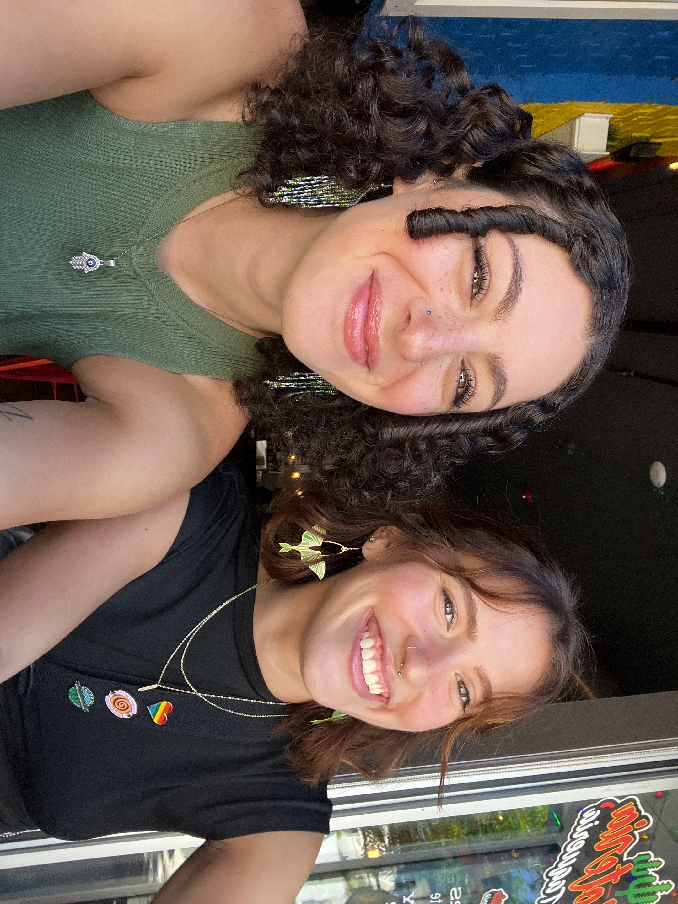 sigh🫧 (@starrysighh) - Urlebird