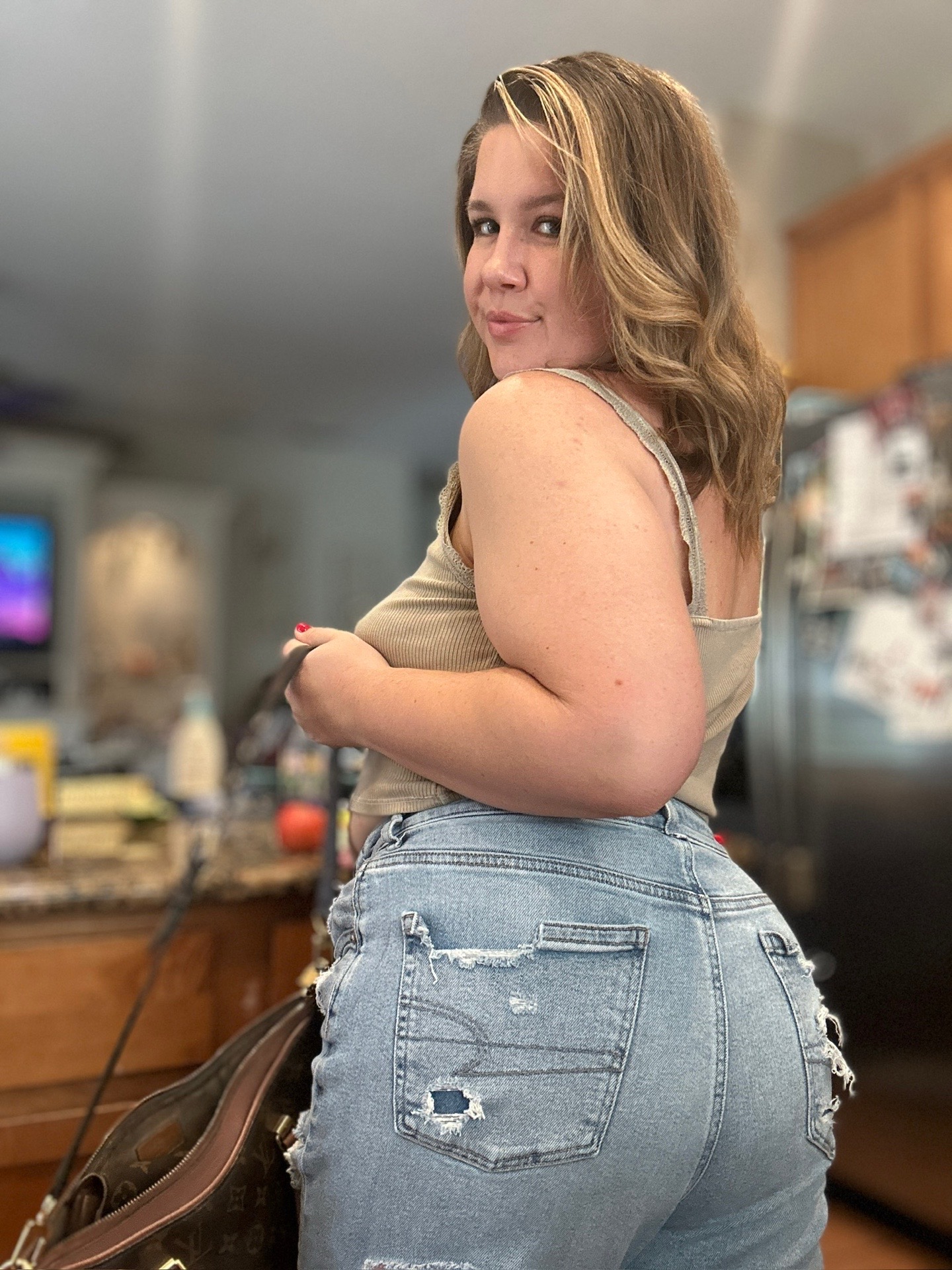 darlingbabyjones (@darlingbabyjones) - Urlebird