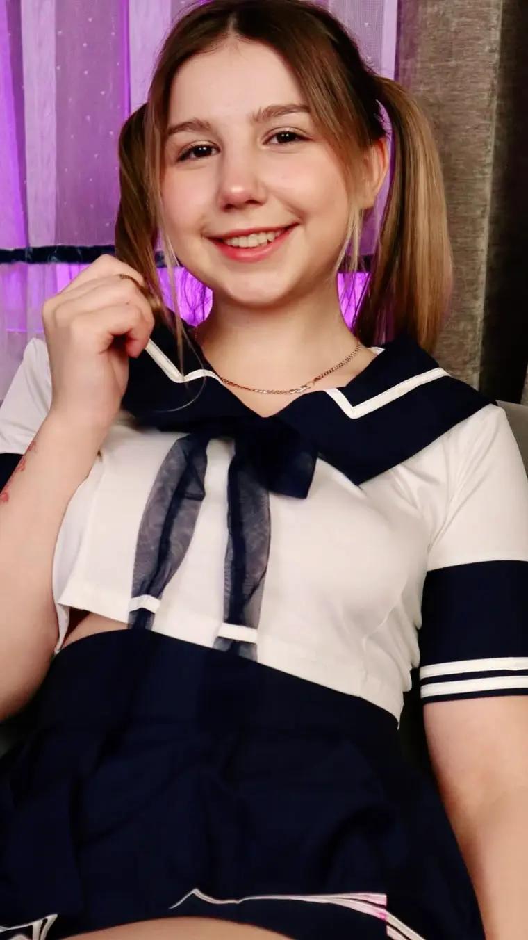 Judy Blooms (@judybloomsofficial) - Urlebird