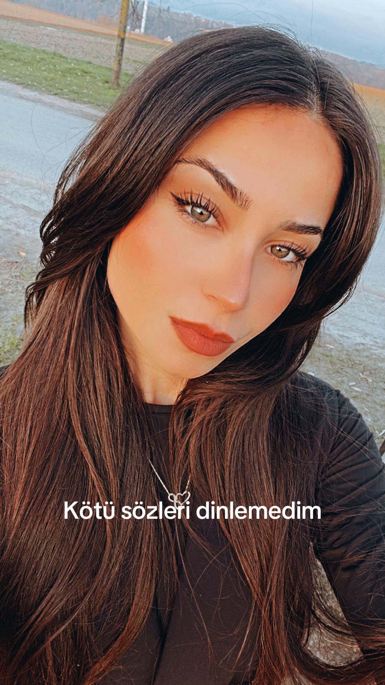 @🧸