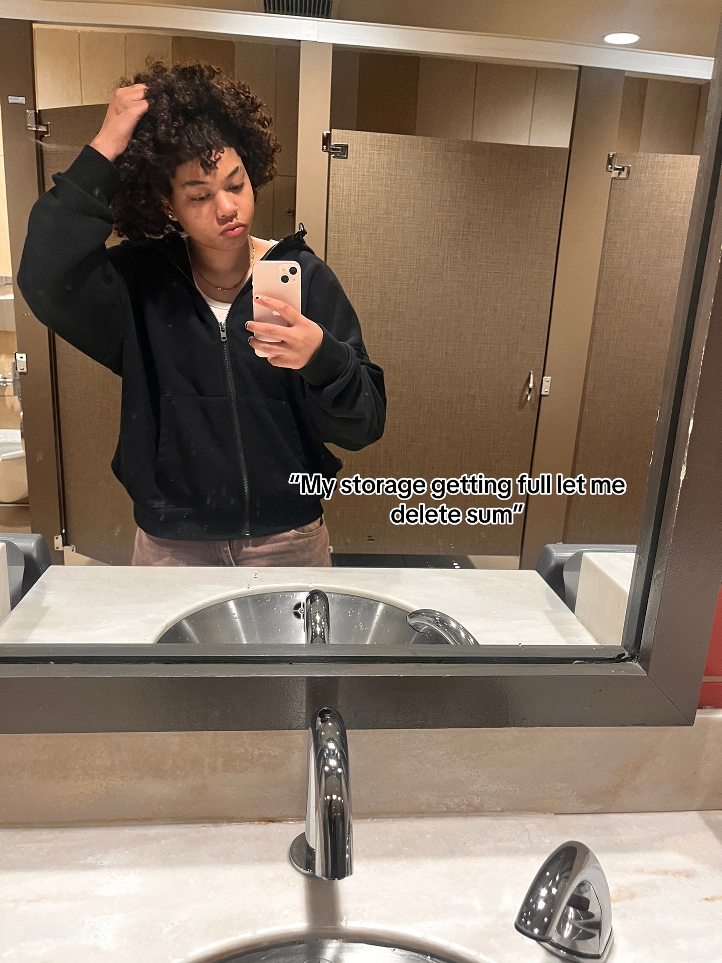 @itsdololys