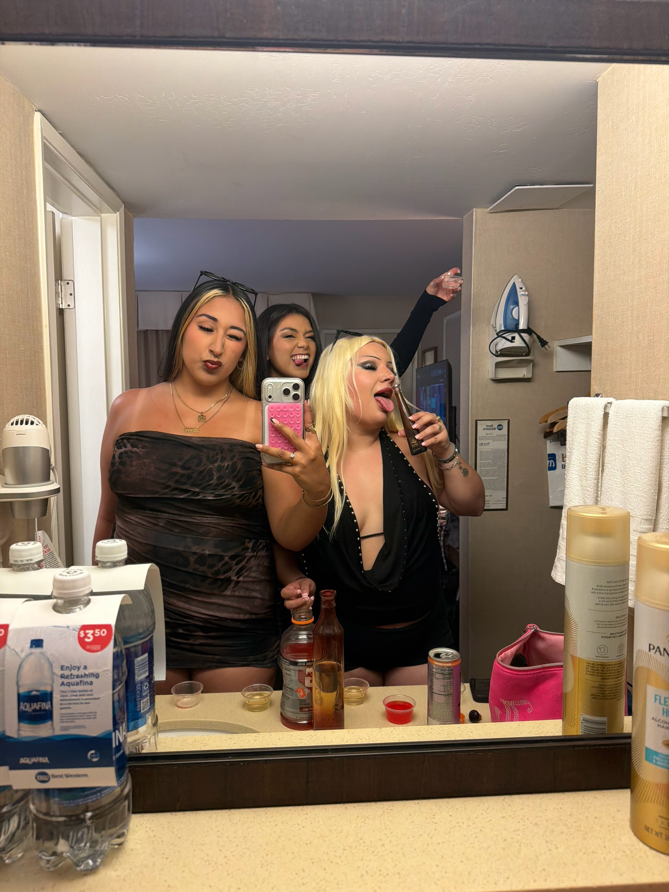 @lizzypooh