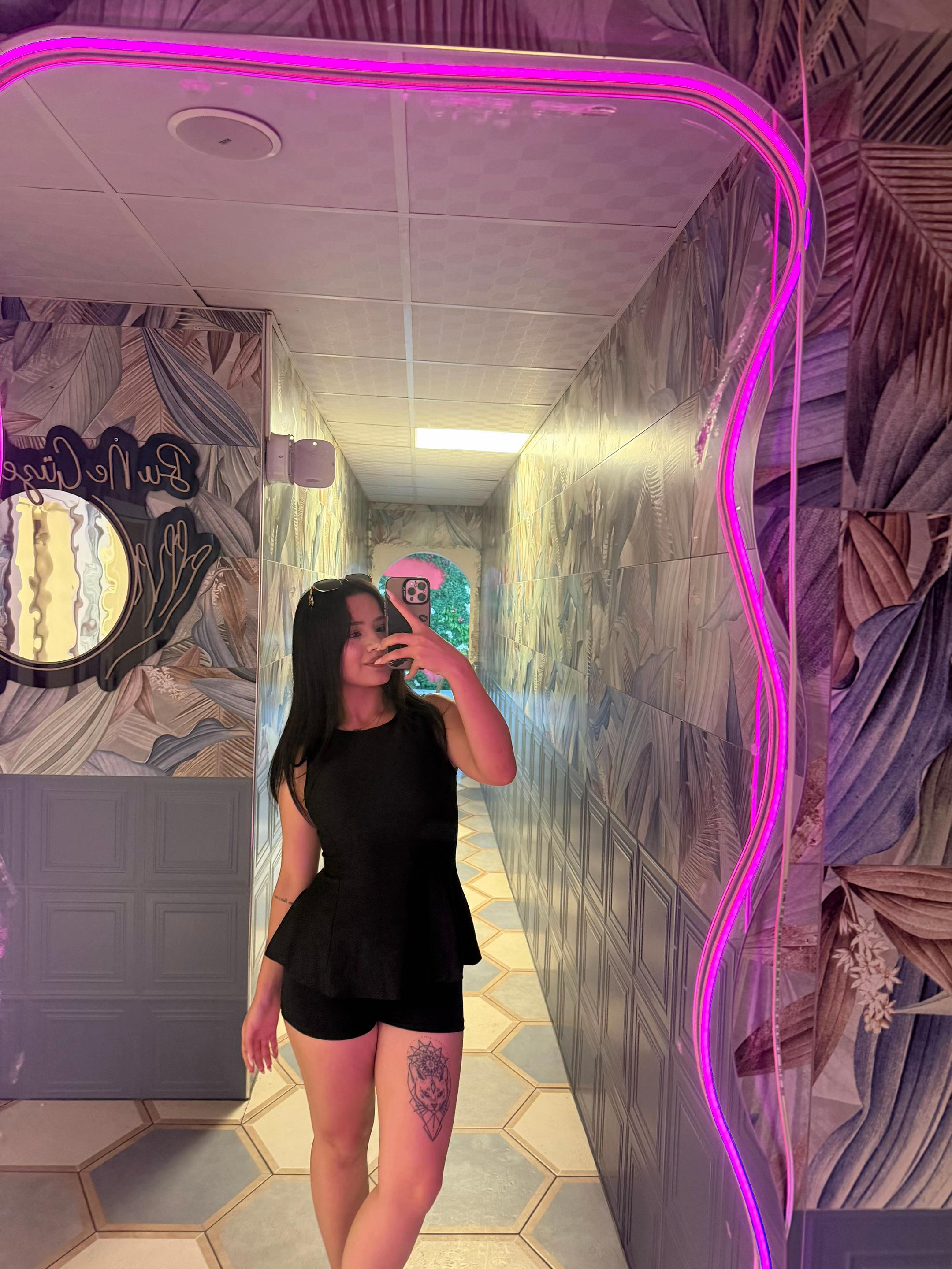@elaavibess_