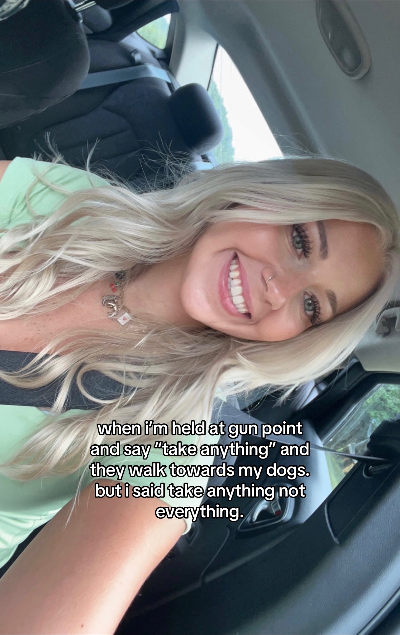 @😇