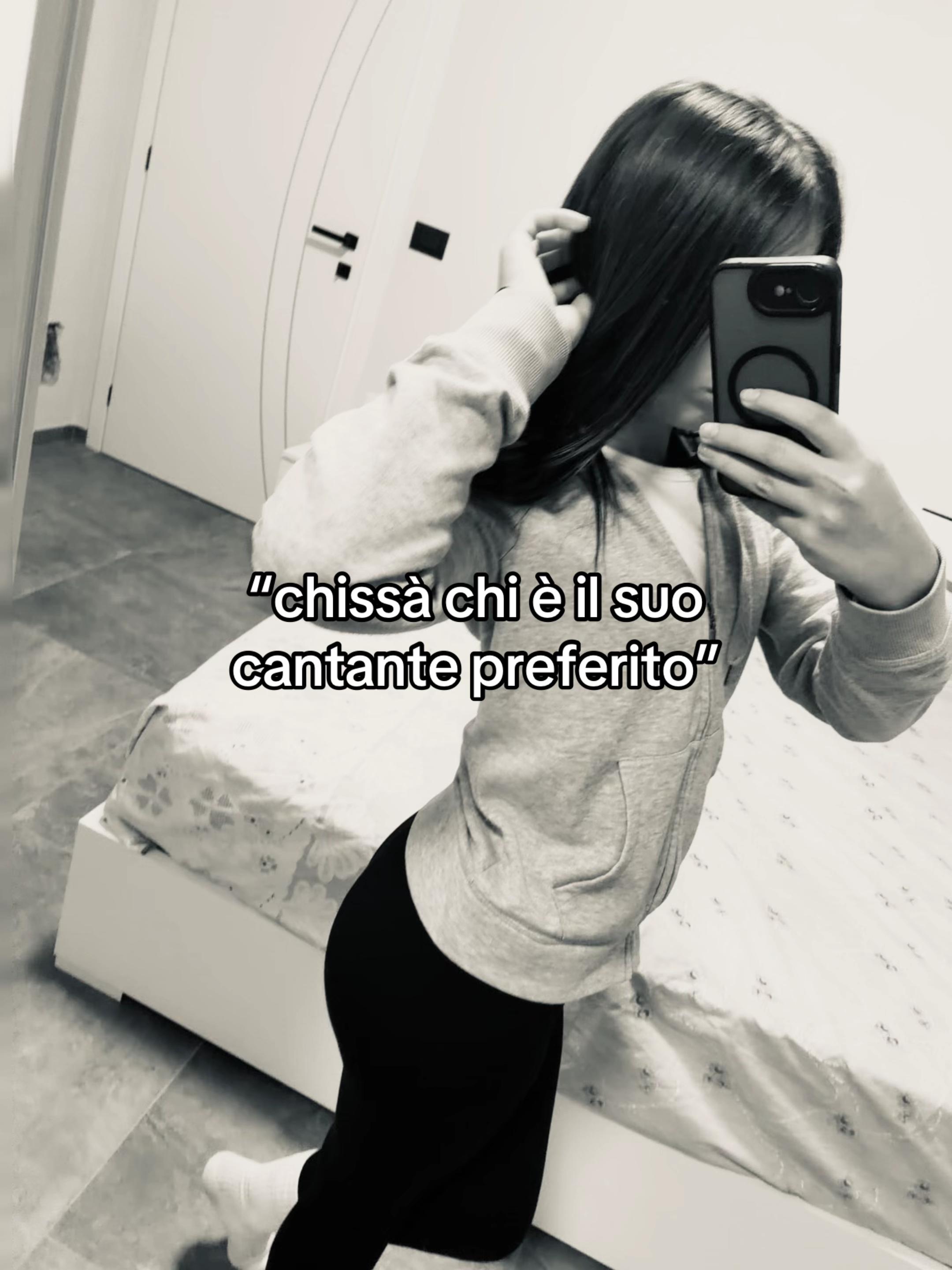 @𝟐𝟐