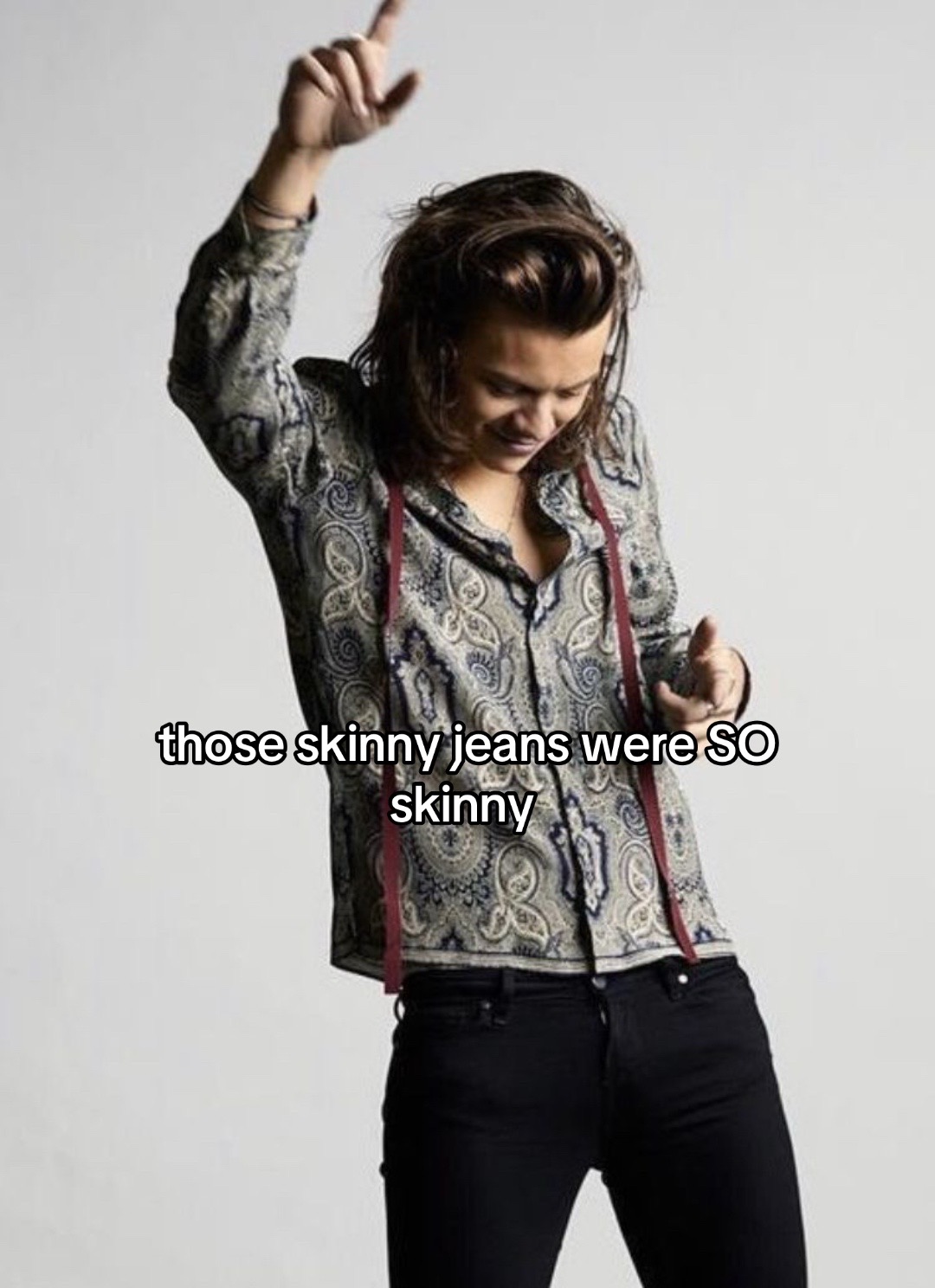 @louis tomlinson&rsquo;s gf 𐙚