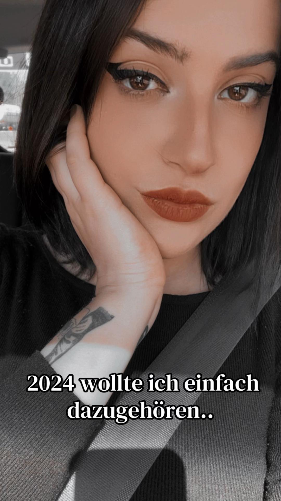 @Juju🖤