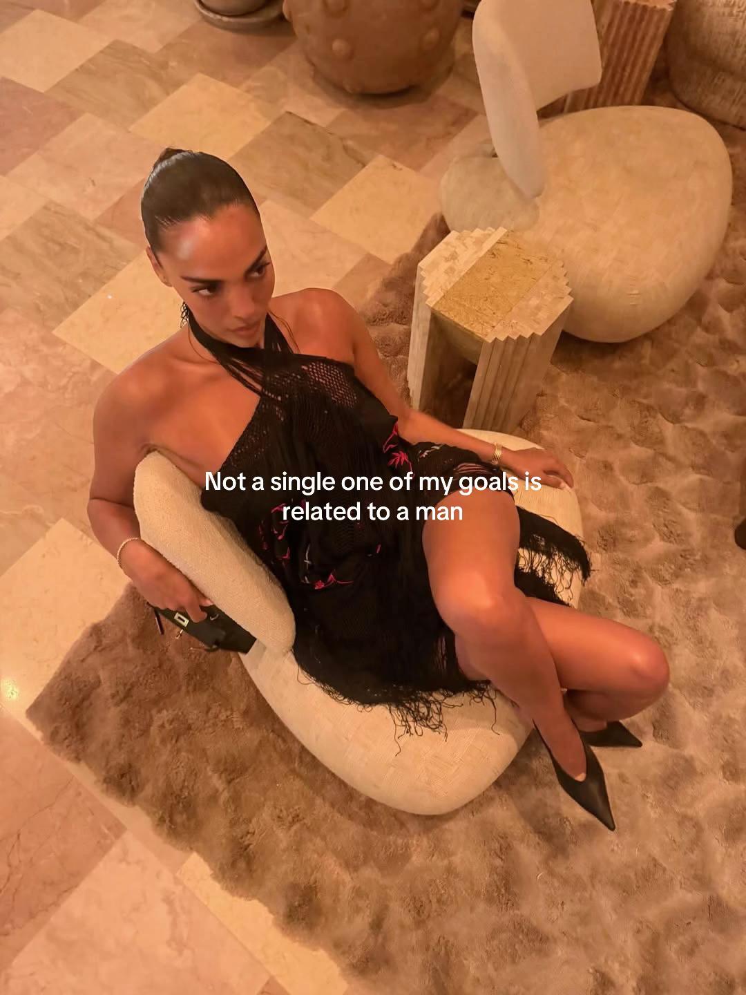 @𝐹