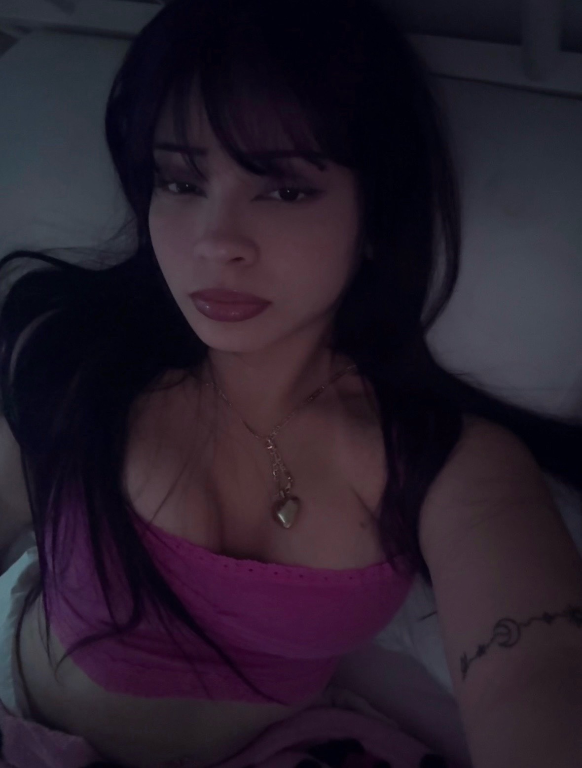 @Hotlatinagirl18