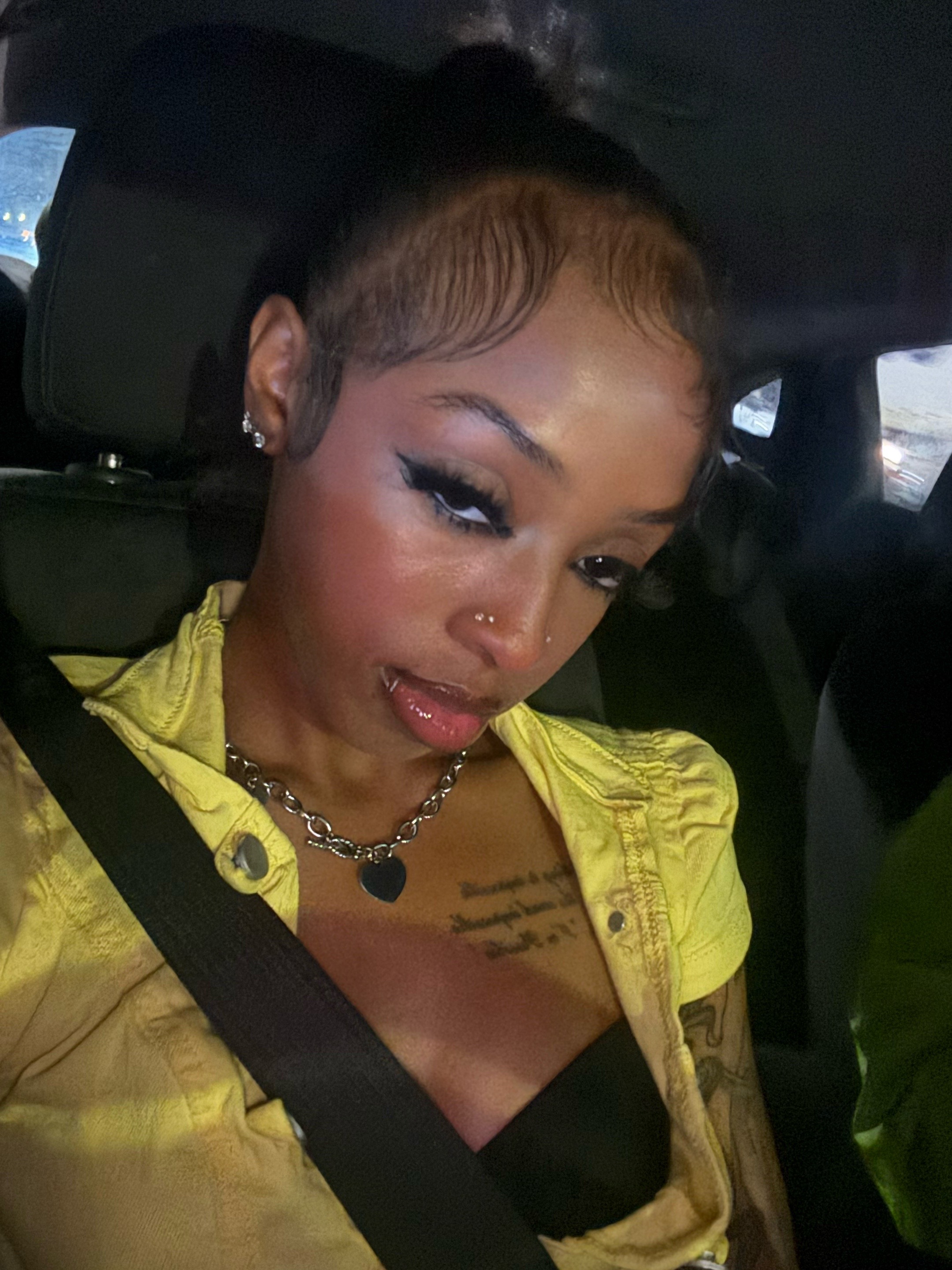 @beautifulweirdo01
