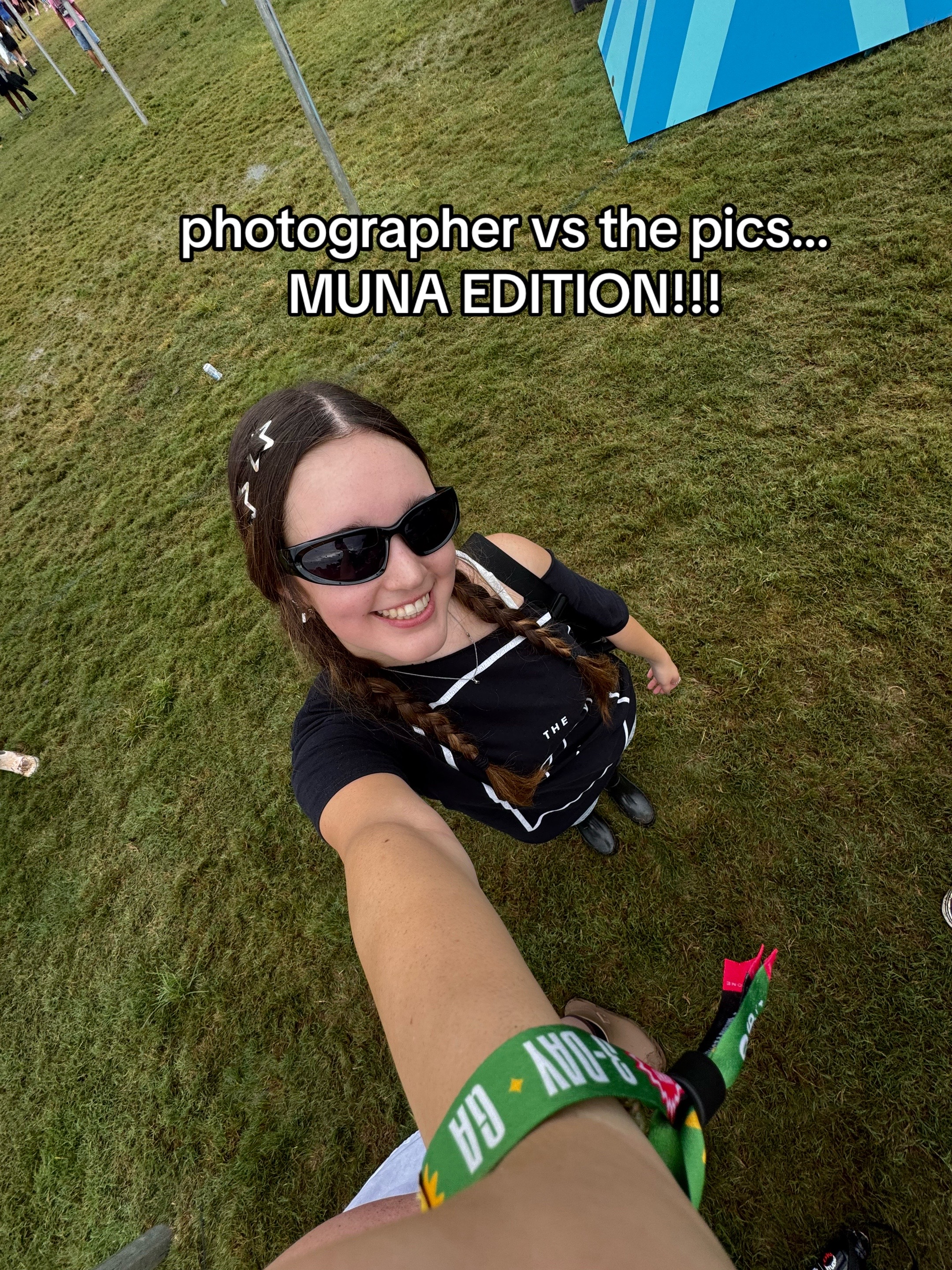@claire | live music photog