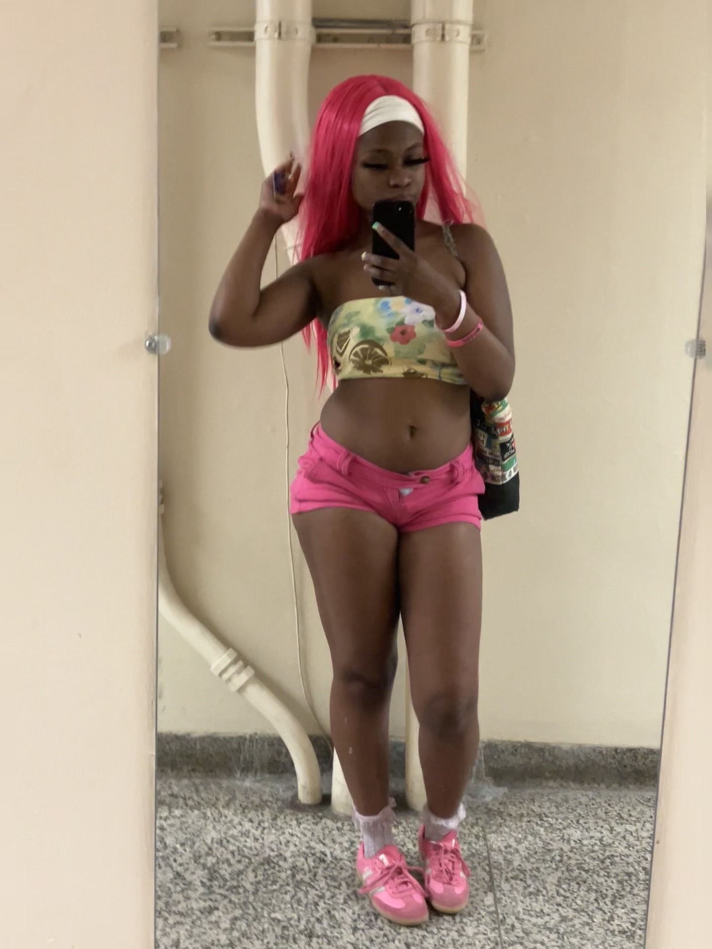 @itzregyna